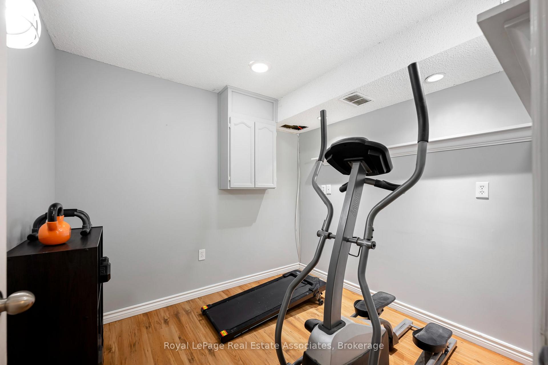 Photo 45 of 67 Smith Drive, Halton Hills, Georgetown — HOMEH