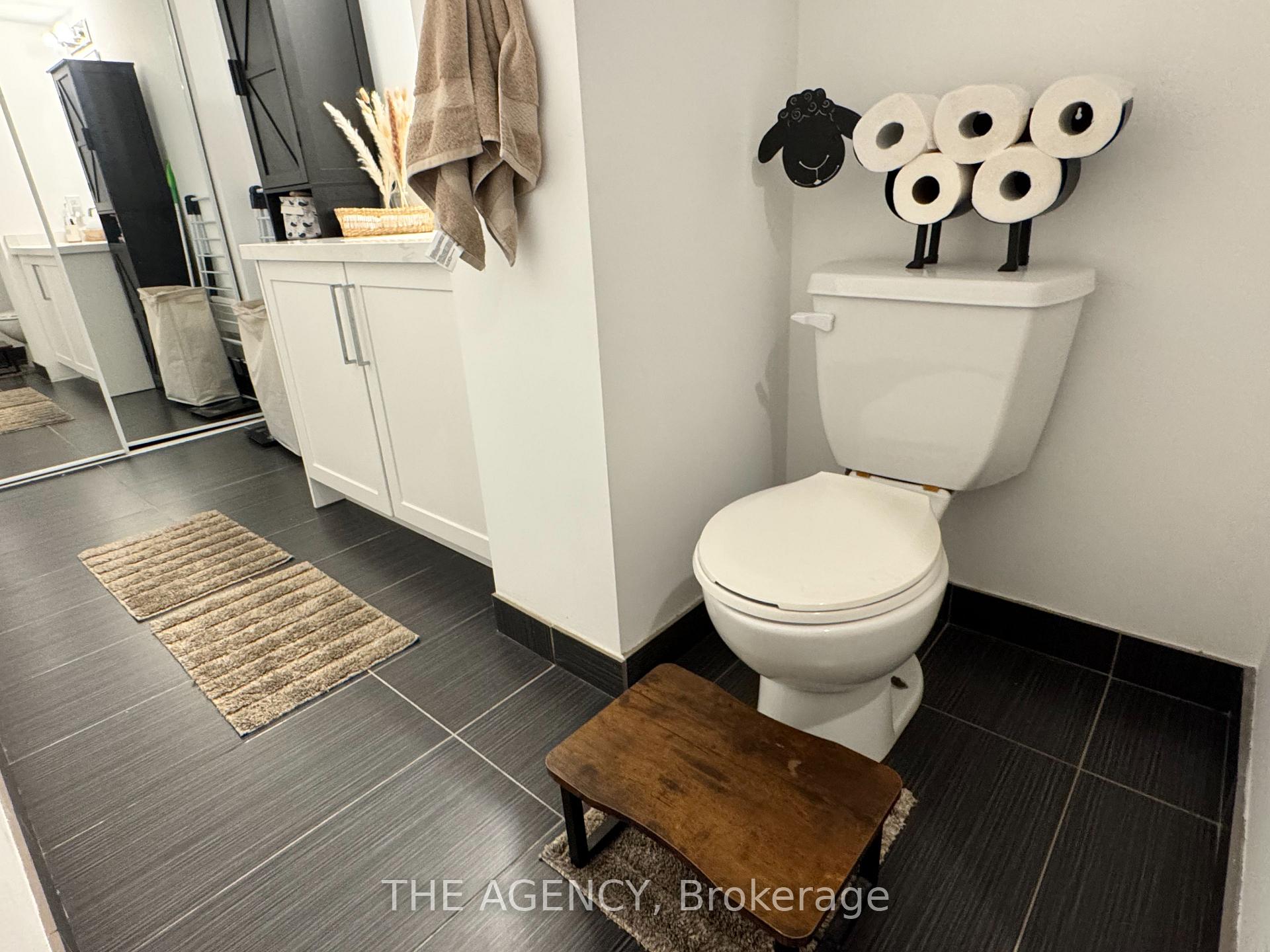 Photo 13 of Unit 1201E, 36 Lisgar Street, Toronto, Little Portugal — HOMEH