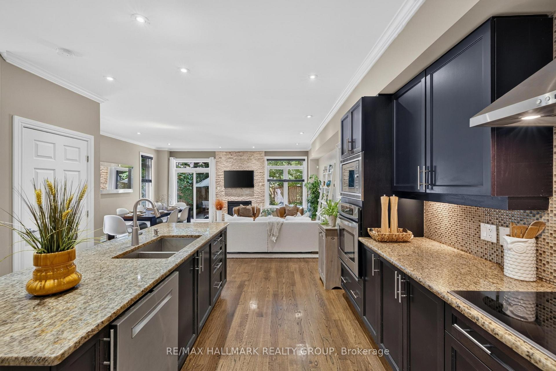 Photo 6 of 856 Norton Avenue, Ottawa, Queensway Terrace North — HOMEH