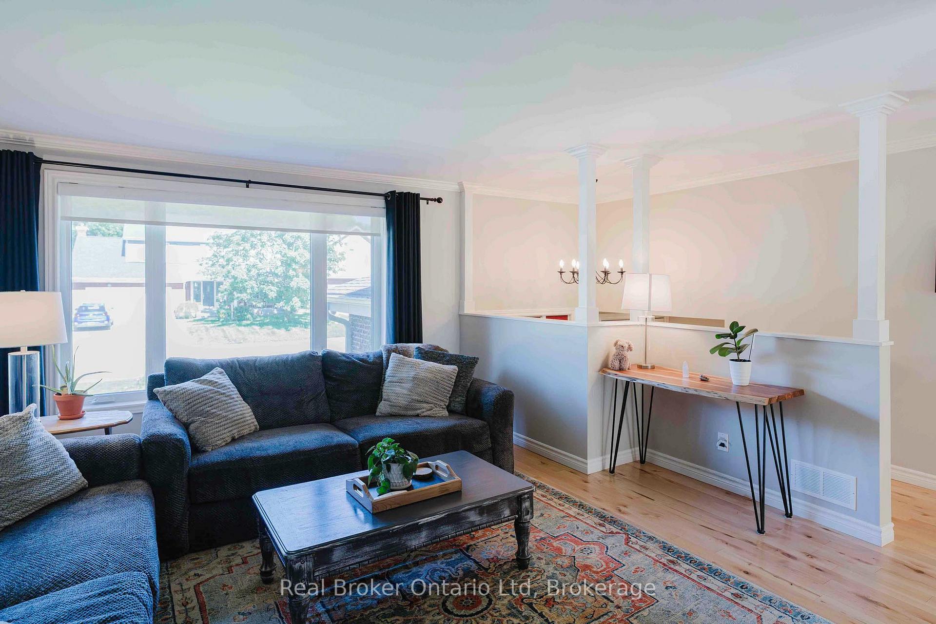 Photo 17 of 126 5th Avenue E, Owen Sound — HOMEH