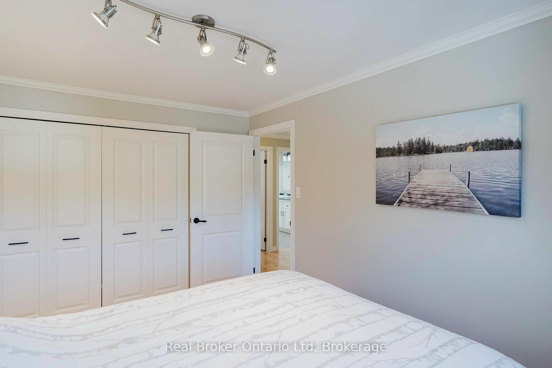 Photo 35 of 126 5th Avenue E, Owen Sound — HOMEH