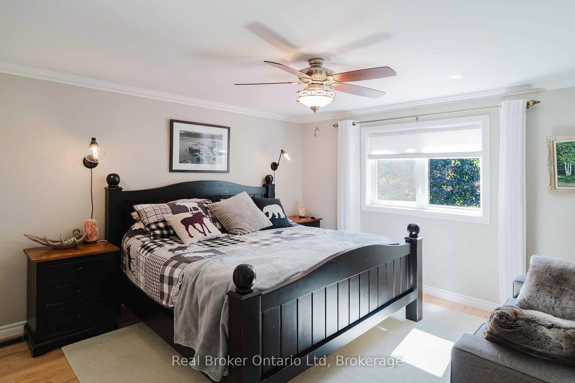 Photo 37 of 126 5th Avenue E, Owen Sound — HOMEH