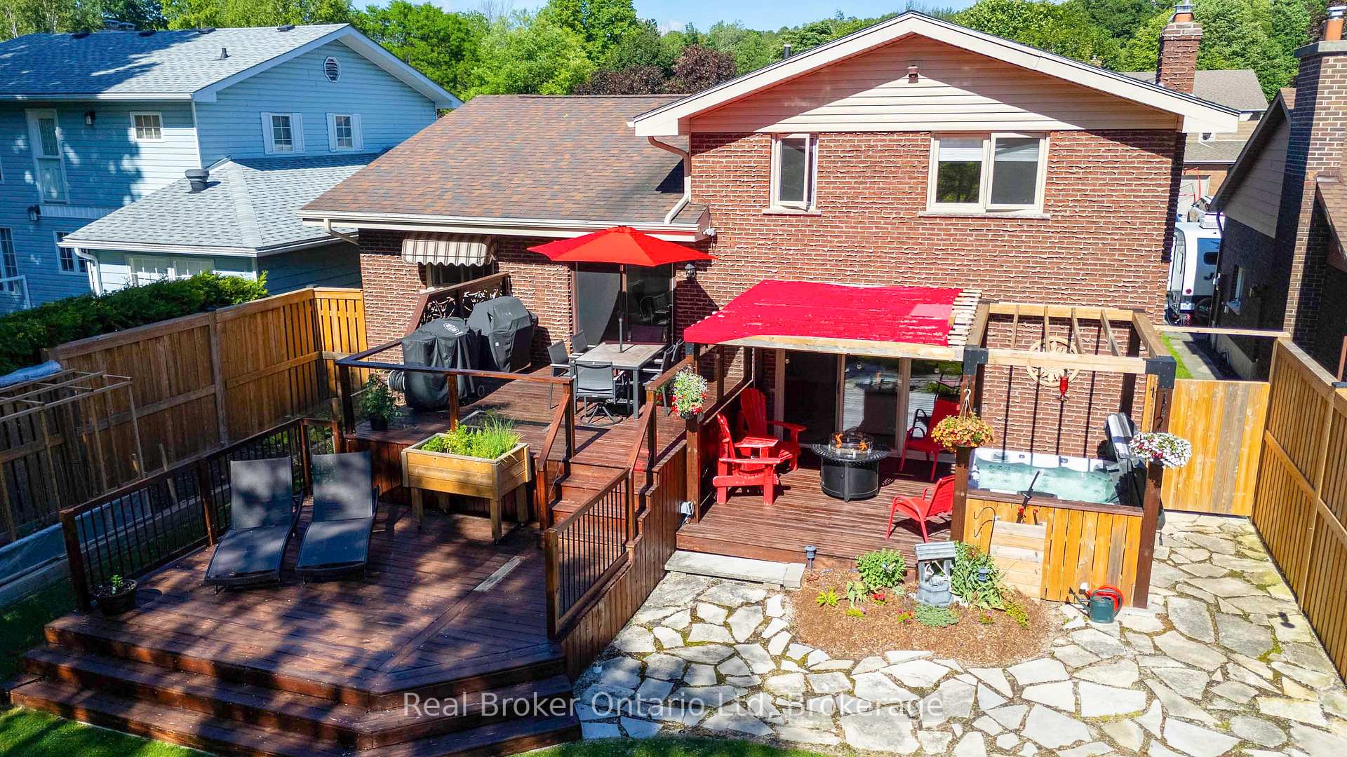 Photo 81 of 126 5th Avenue E, Owen Sound — HOMEH