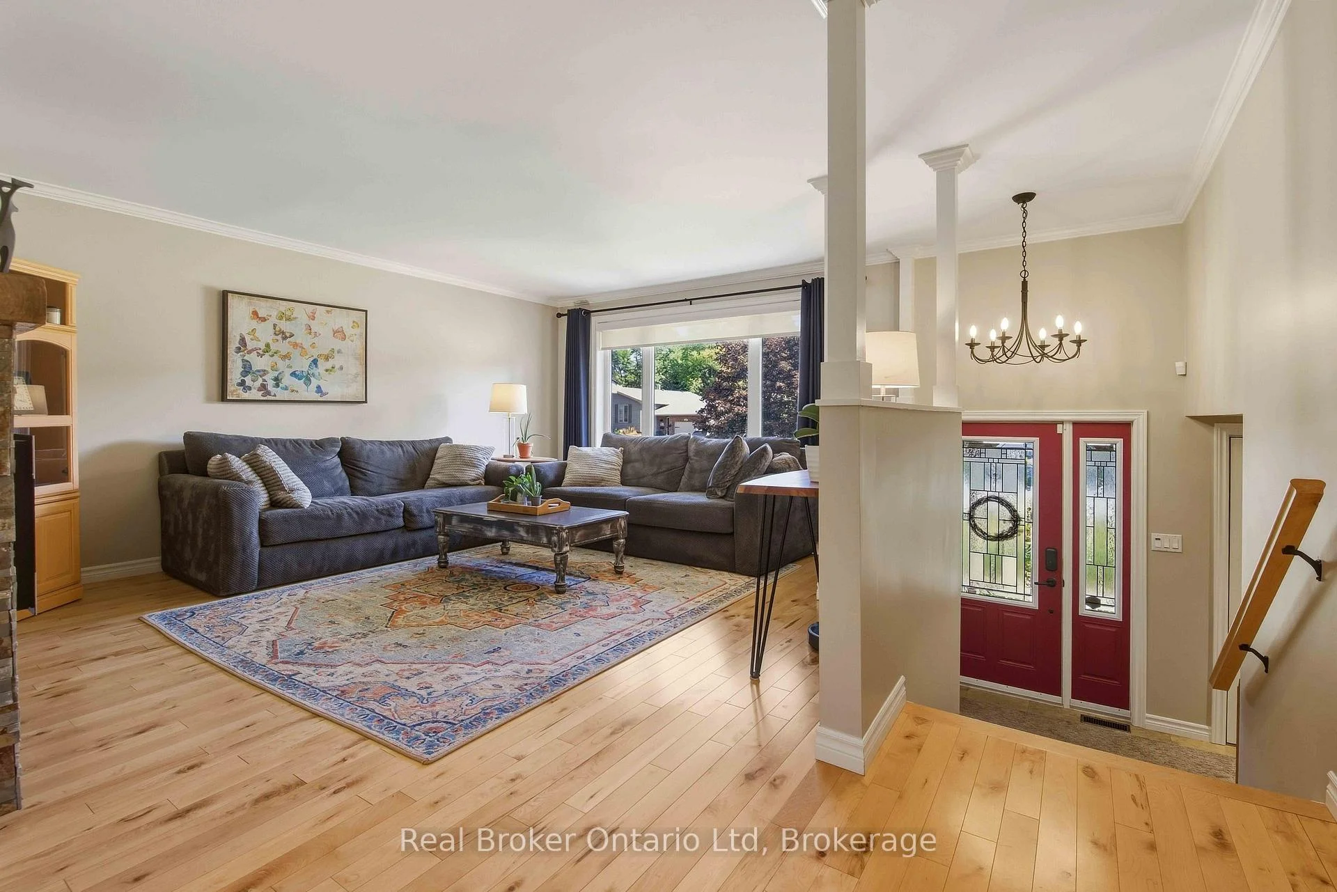 Photo 10 of 126 5th Avenue E, Owen Sound — HOMEH