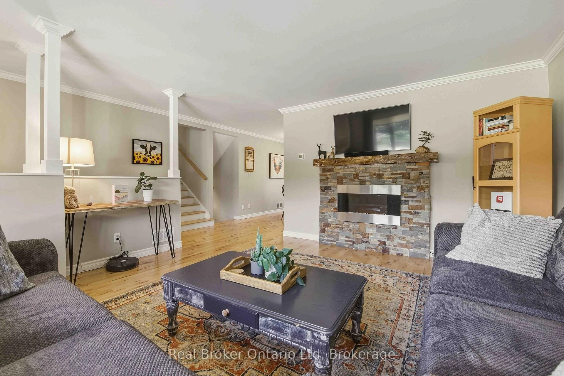 Photo 14 of 126 5th Avenue E, Owen Sound — HOMEH