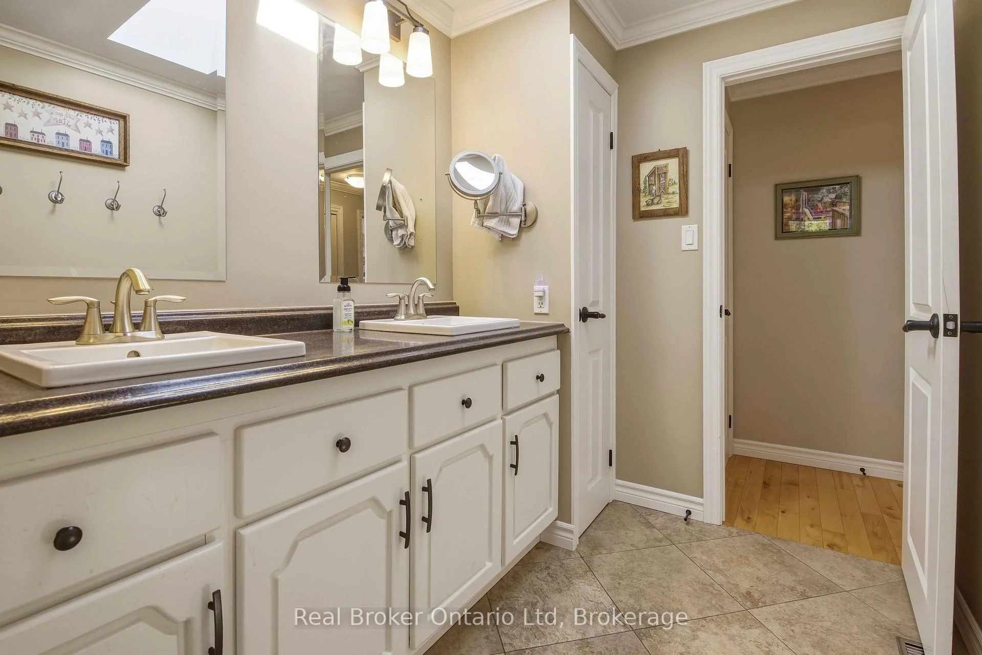 Photo 44 of 126 5th Avenue E, Owen Sound — HOMEH