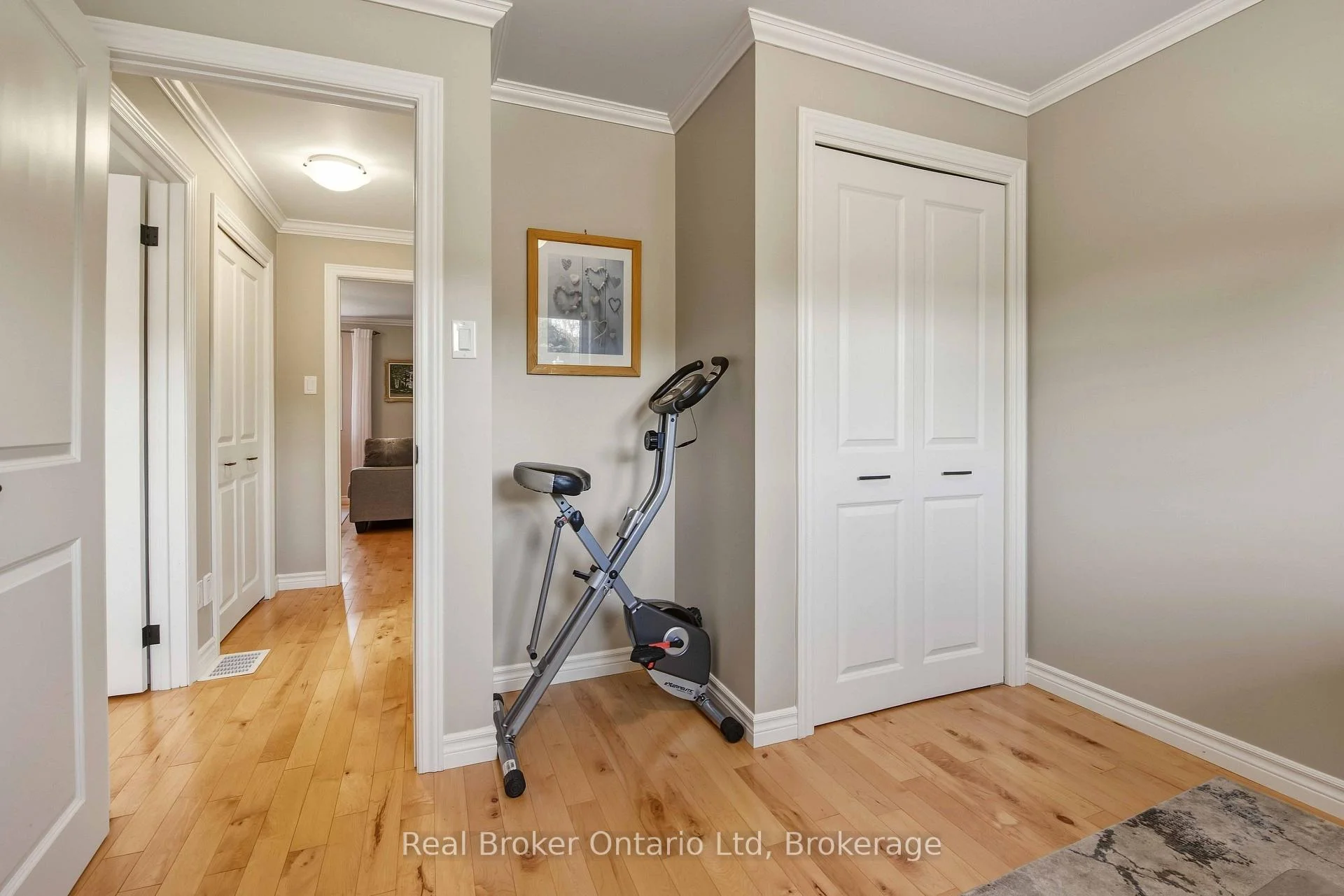 Photo 52 of 126 5th Avenue E, Owen Sound — HOMEH