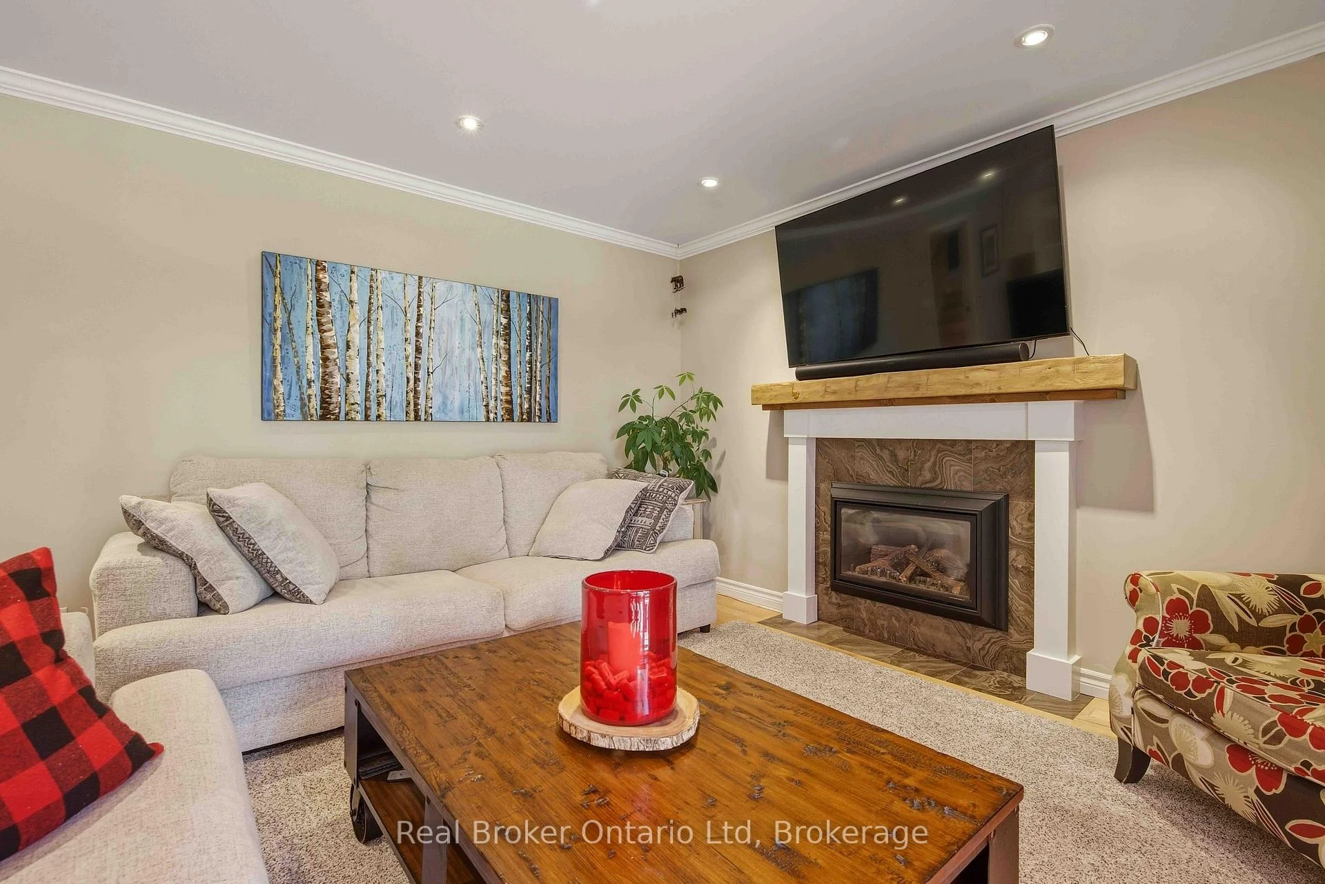 Photo 60 of 126 5th Avenue E, Owen Sound — HOMEH