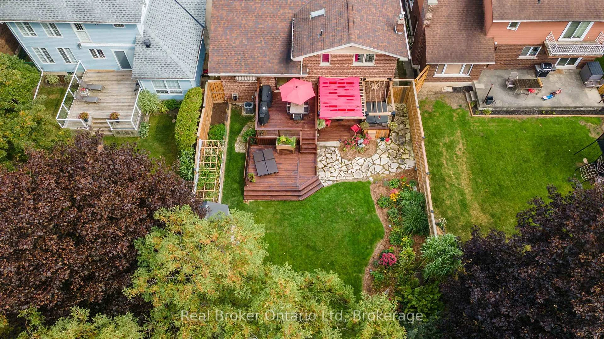 Photo 90 of 126 5th Avenue E, Owen Sound — HOMEH