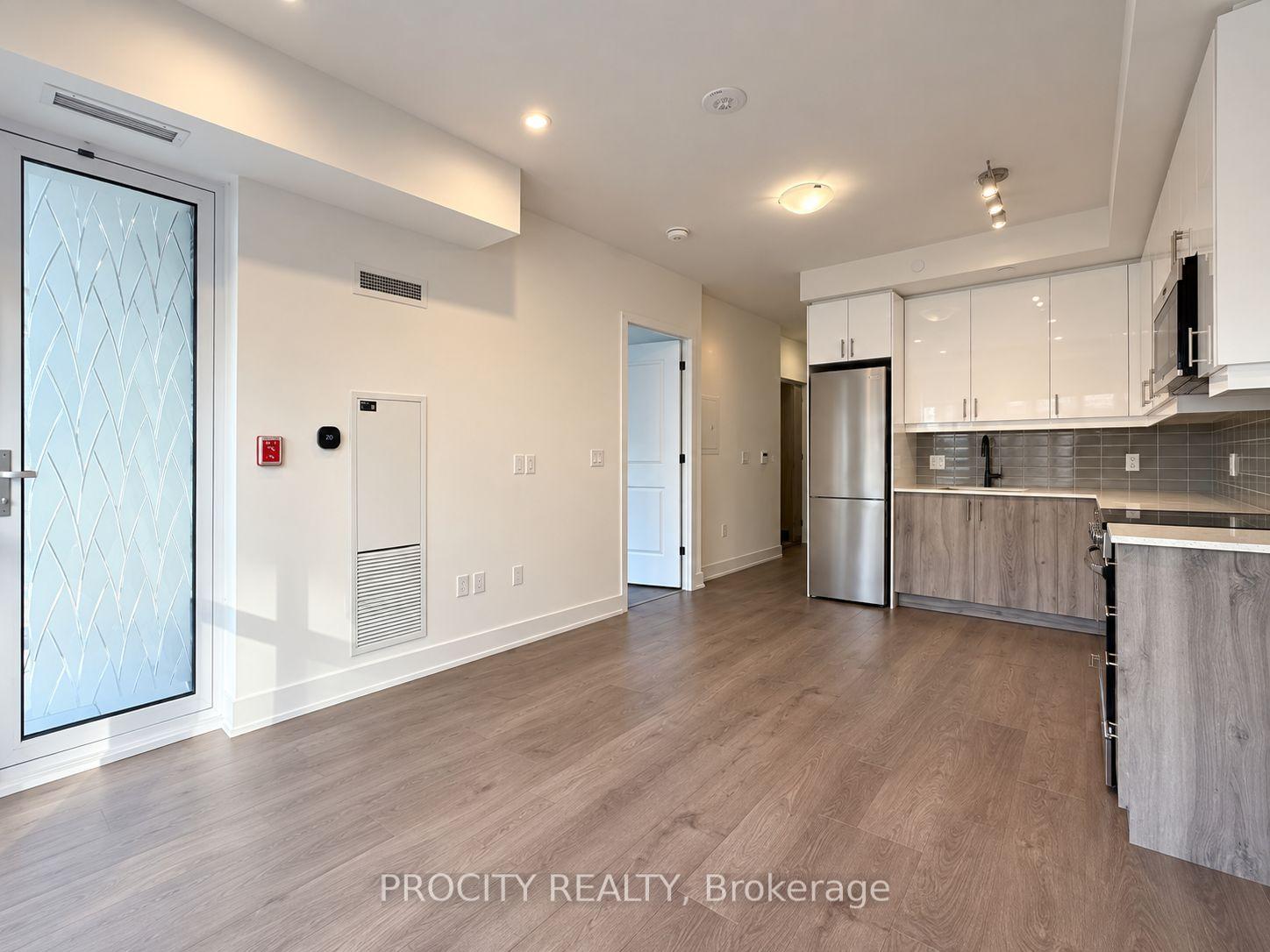 Photo 3 of Unit 129, 2343 Khalsa Gate, Oakville, Westmount — HOMEH