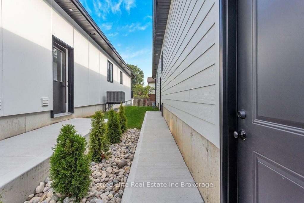 Photo 5 of 4 Charles Court, Bayham, Port Burwell — HOMEH