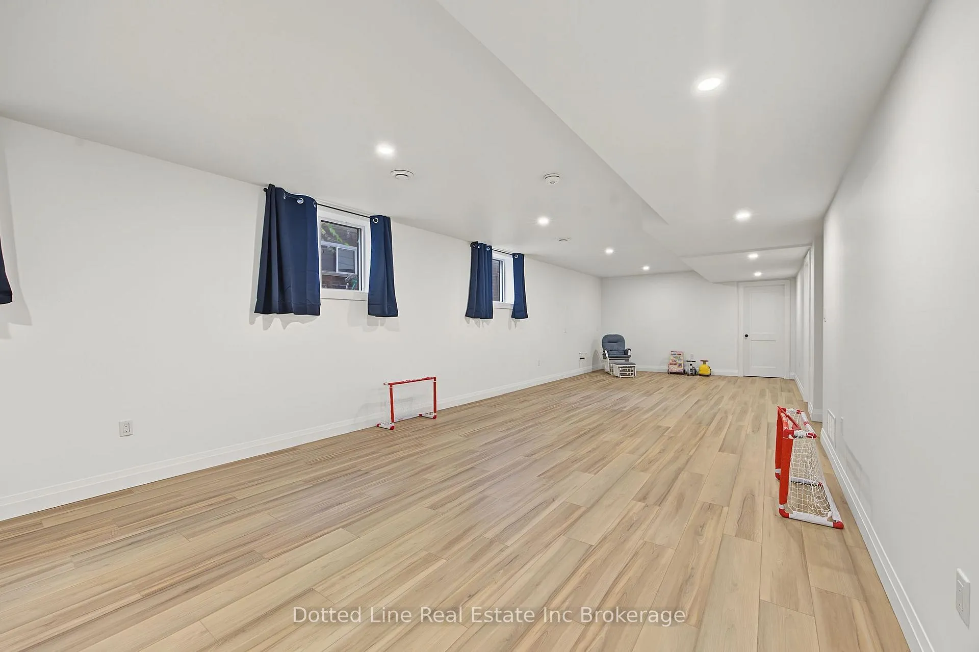 Photo 22 of 4 Charles Court, Bayham, Port Burwell — HOMEH