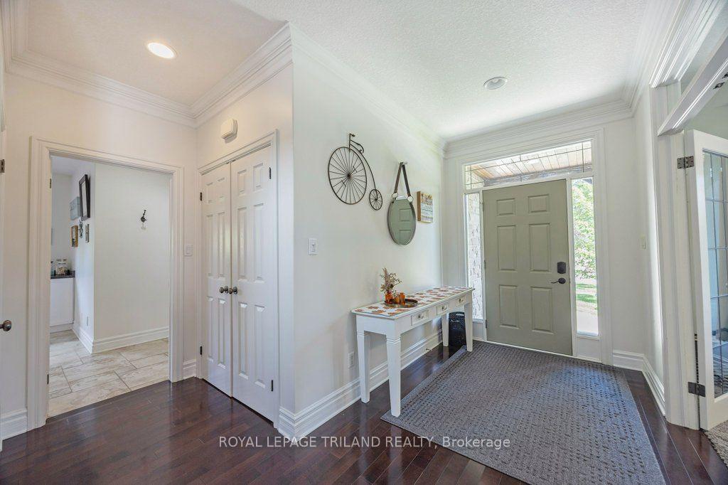 Photo 7 of 139 Skyline Avenue, London, North B — HOMEH