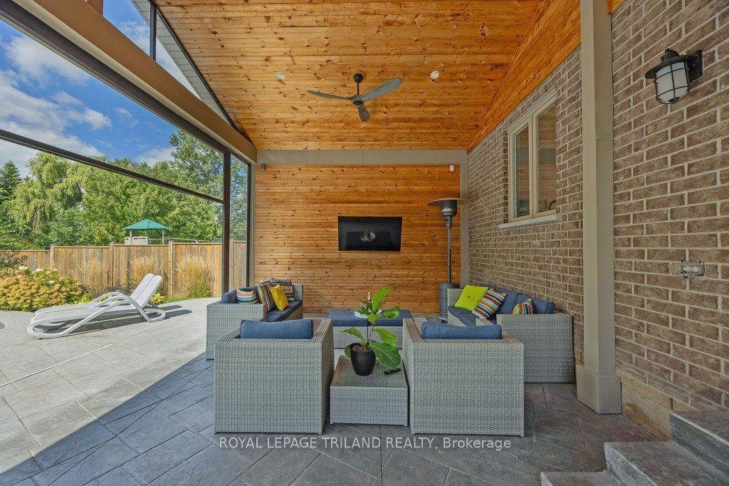 Photo 20 of 139 Skyline Avenue, London, North B — HOMEH