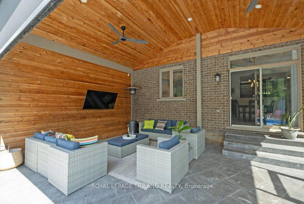 Photo 21 of 139 Skyline Avenue, London, North B — HOMEH