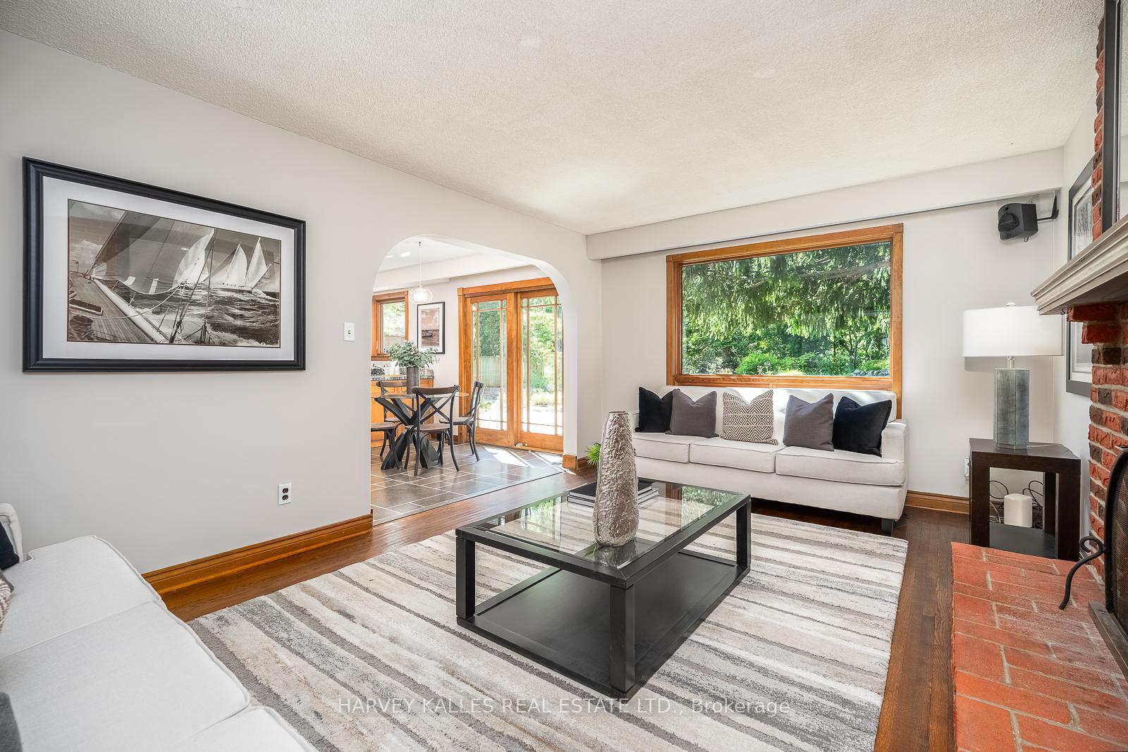 Photo 10 of 1033 Fair Birch Drive, Mississauga, Lorne Park — HOMEH