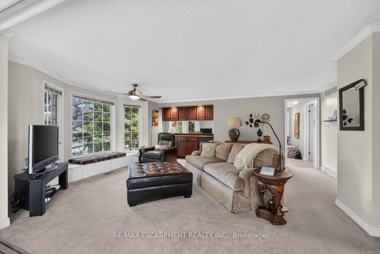 Photo 19 of Unit 32, 5 Carn Castle Gate, St. Catharines, Lakeshore — HOMEH