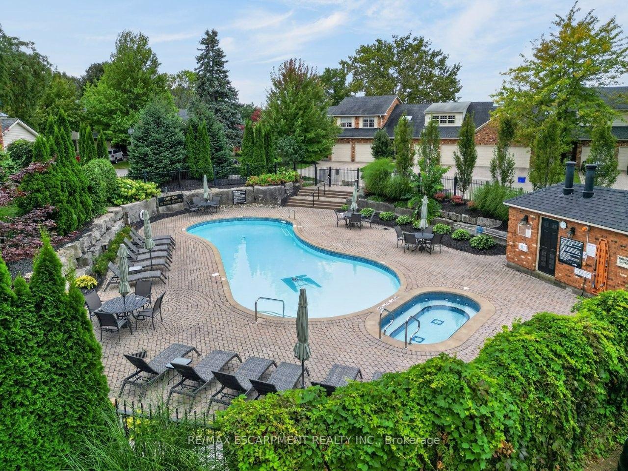 Photo 34 of Unit 32, 5 Carn Castle Gate, St. Catharines, Lakeshore — HOMEH