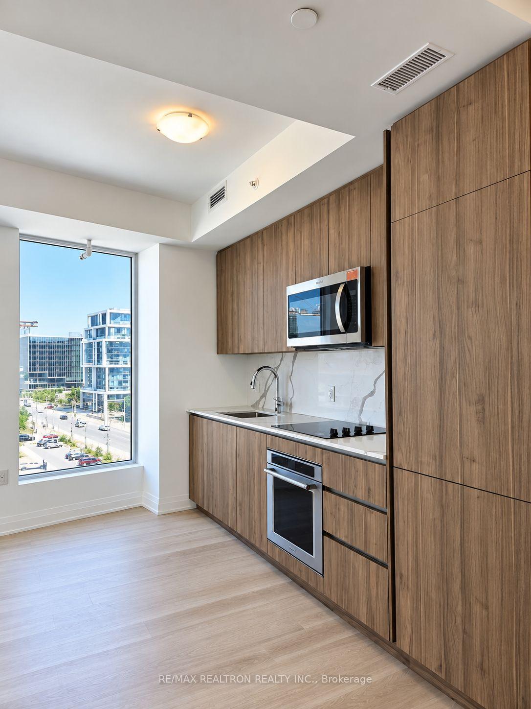 Photo 4 of Unit 705, 15 Richardson Street, Toronto, Waterfront Communities — HOMEH