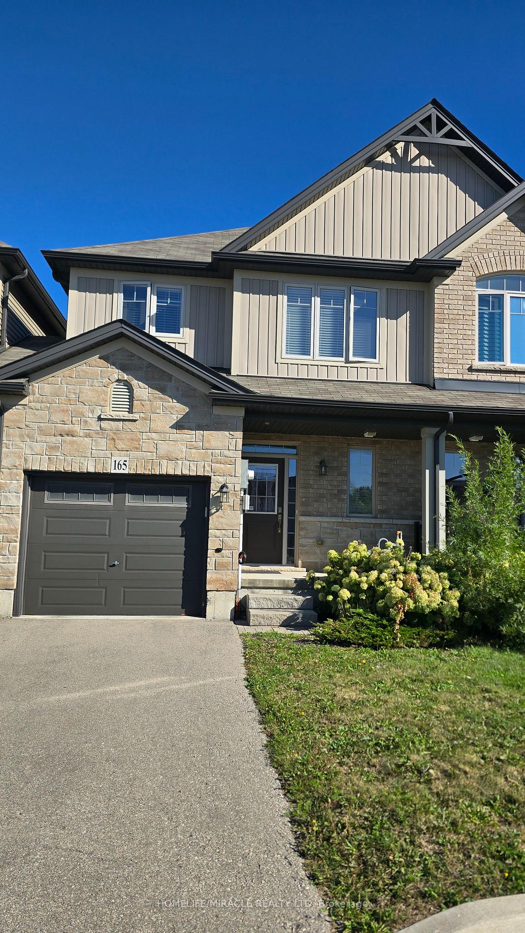 Photo 2 of 165 Fallfair way Binbrook, Hamilton, Binbrook — HOMEH