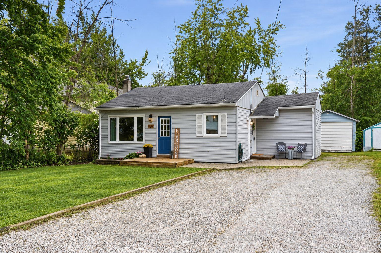 Photo of 3408 Coronation Avenue