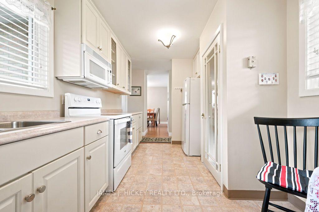 Photo 3 of 80 Frontenac Crescent, Deep River, Deep River — HOMEH