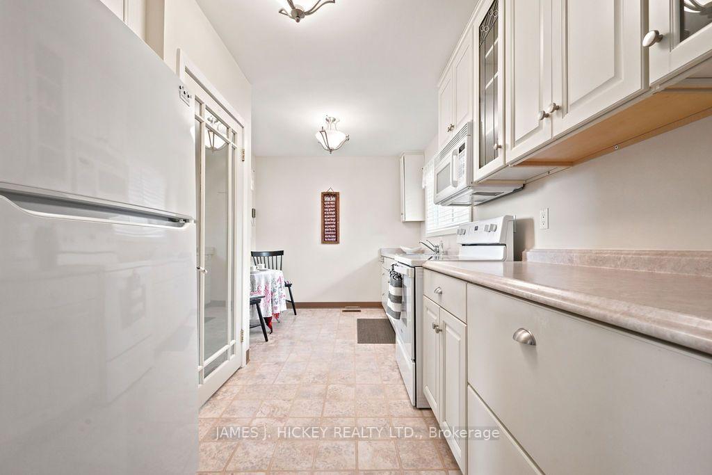 Photo 4 of 80 Frontenac Crescent, Deep River, Deep River — HOMEH
