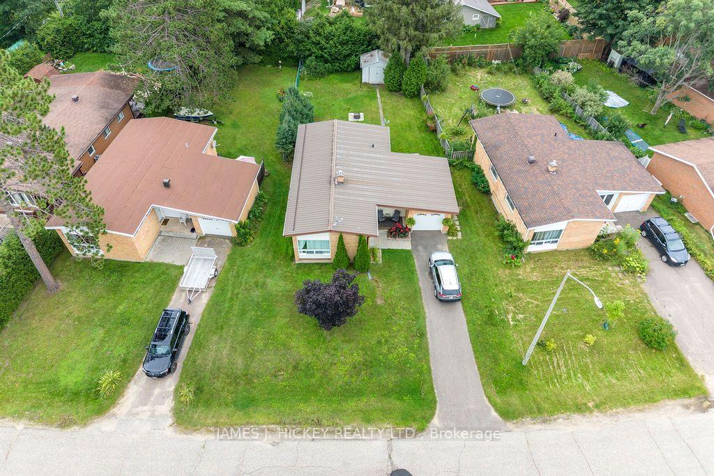Photo 34 of 80 Frontenac Crescent, Deep River, Deep River — HOMEH