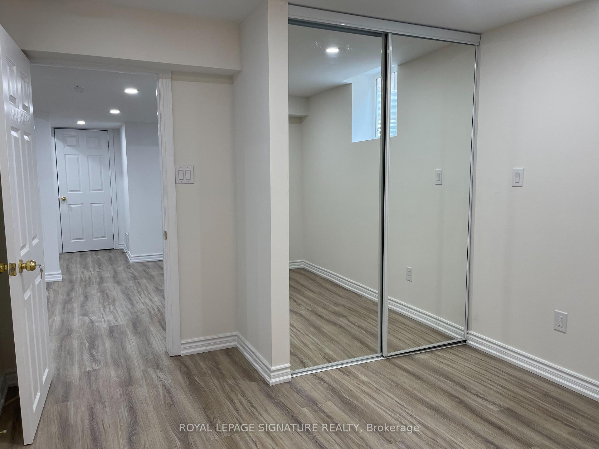 Photo 6 of 46 Tara Crescent, Markham, Cedarwood — HOMEH