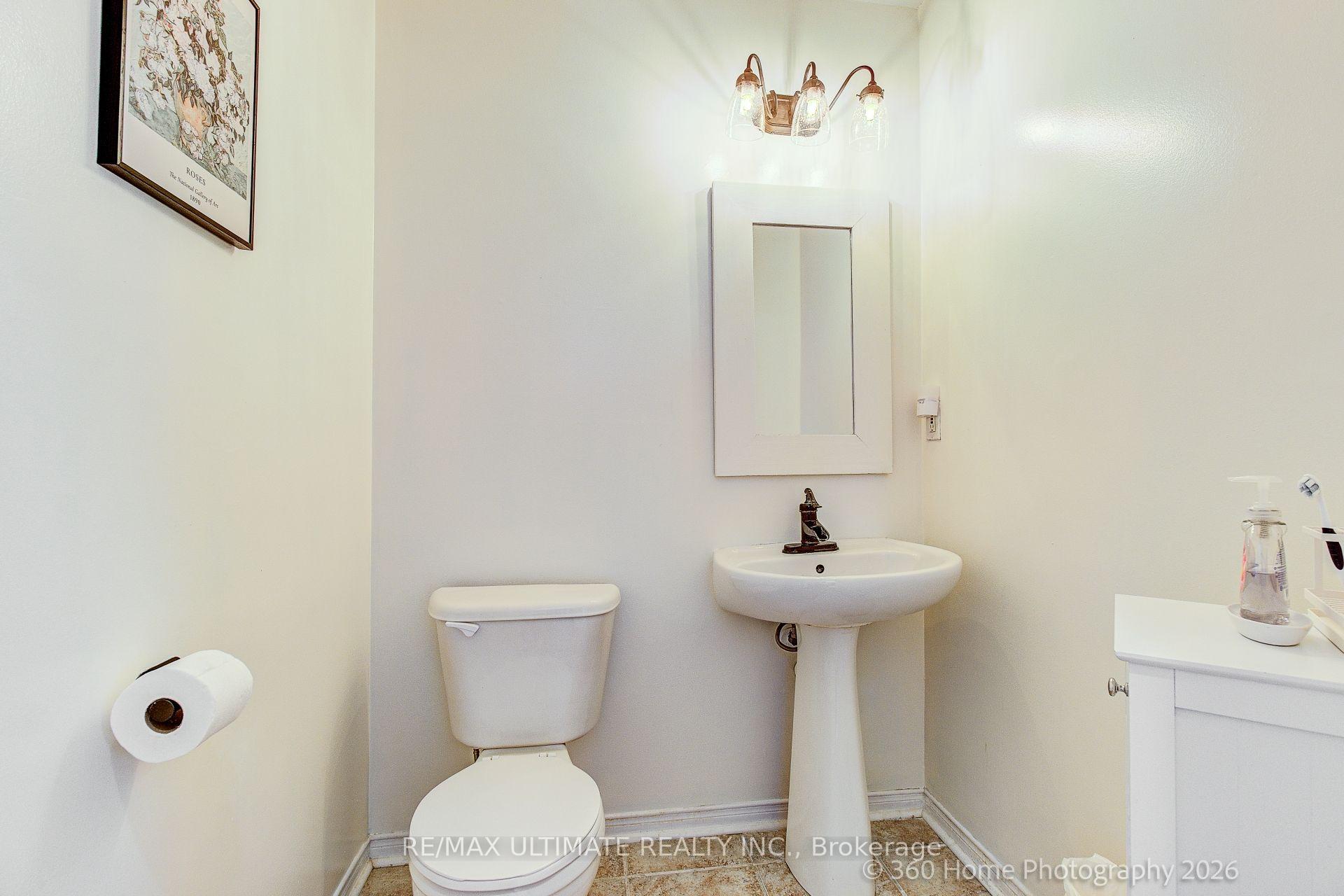 Photo 10 of 53 Wilshire Drive, Whitby, Brooklin — HOMEH