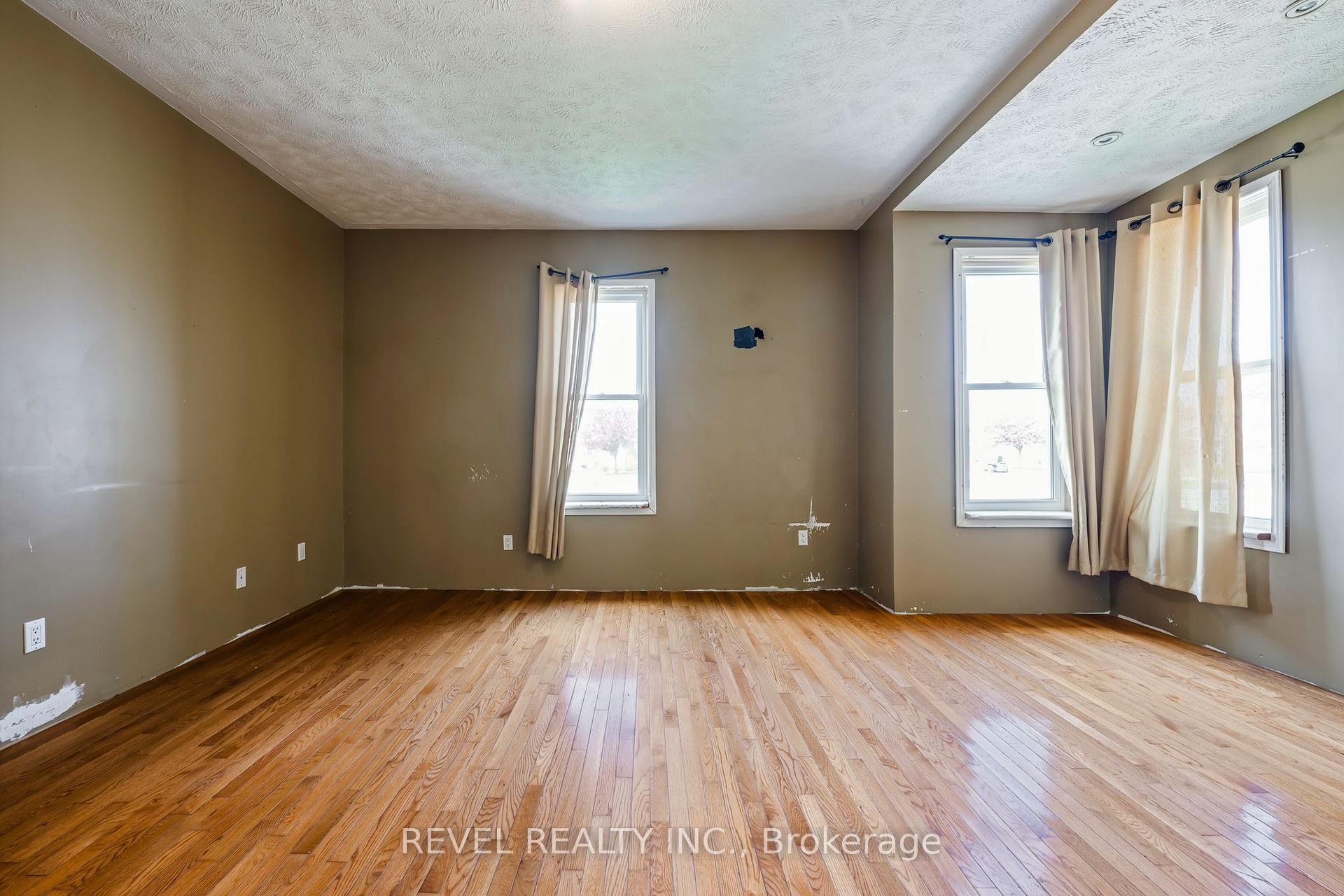 Photo 13 of 279 1st Ave S, Arran-Elderslie — HOMEH