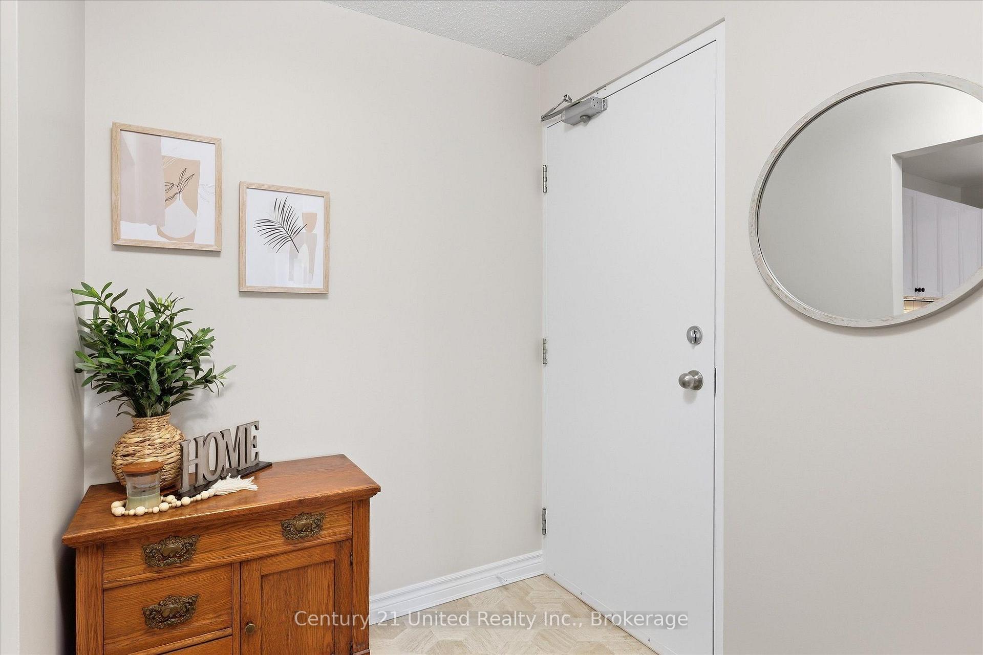 Photo 6 of Unit 202, 2406 Mountland Drive, Peterborough, Monaghan Ward 2 — HOMEH