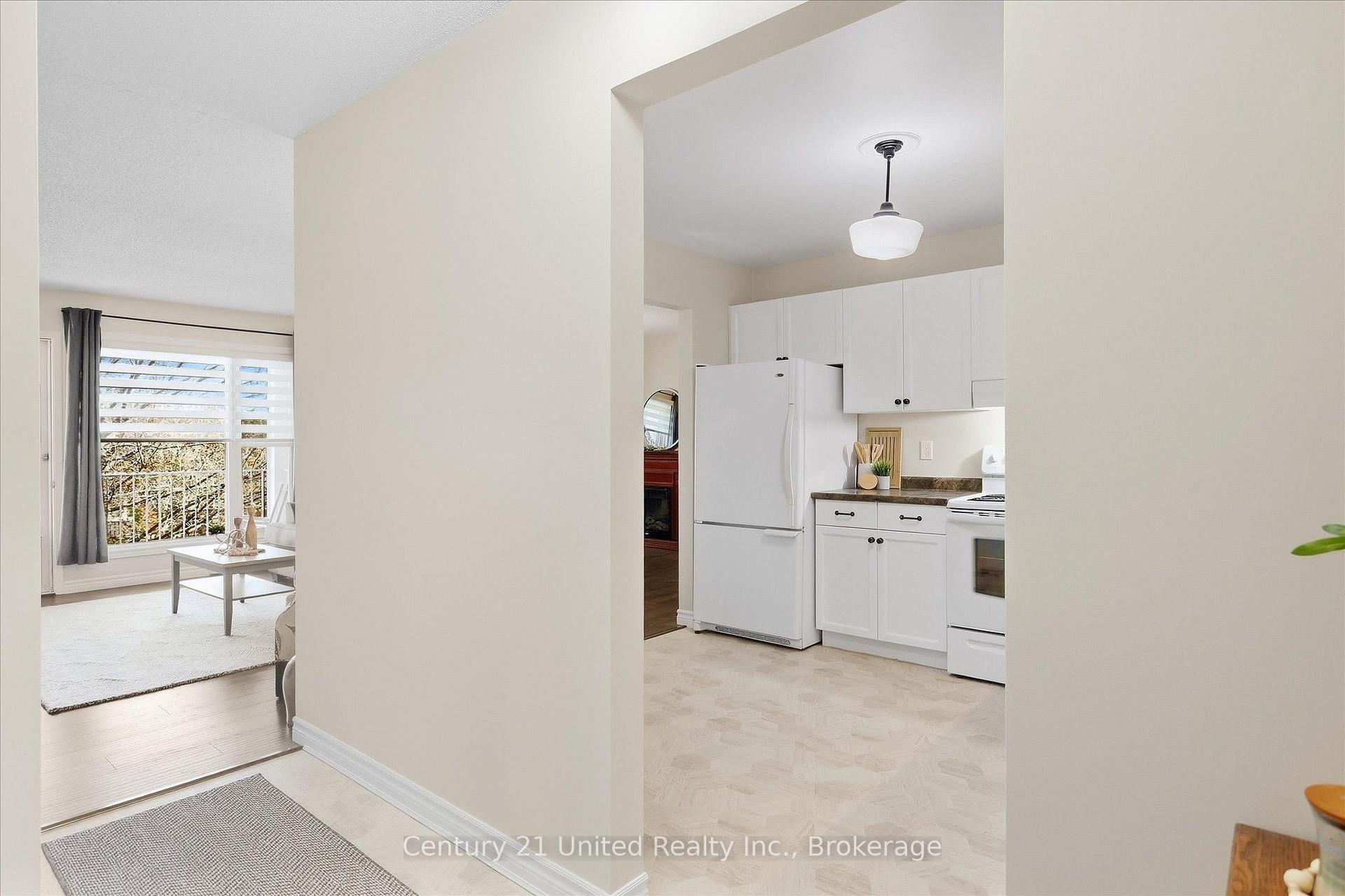 Photo 7 of Unit 202, 2406 Mountland Drive, Peterborough, Monaghan Ward 2 — HOMEH