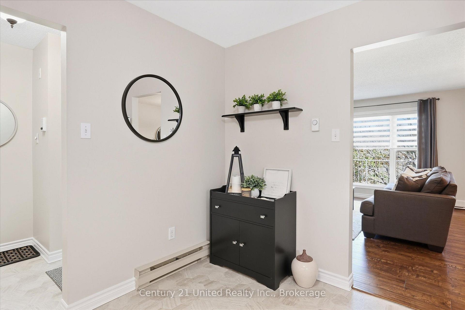 Photo 11 of Unit 202, 2406 Mountland Drive, Peterborough, Monaghan Ward 2 — HOMEH