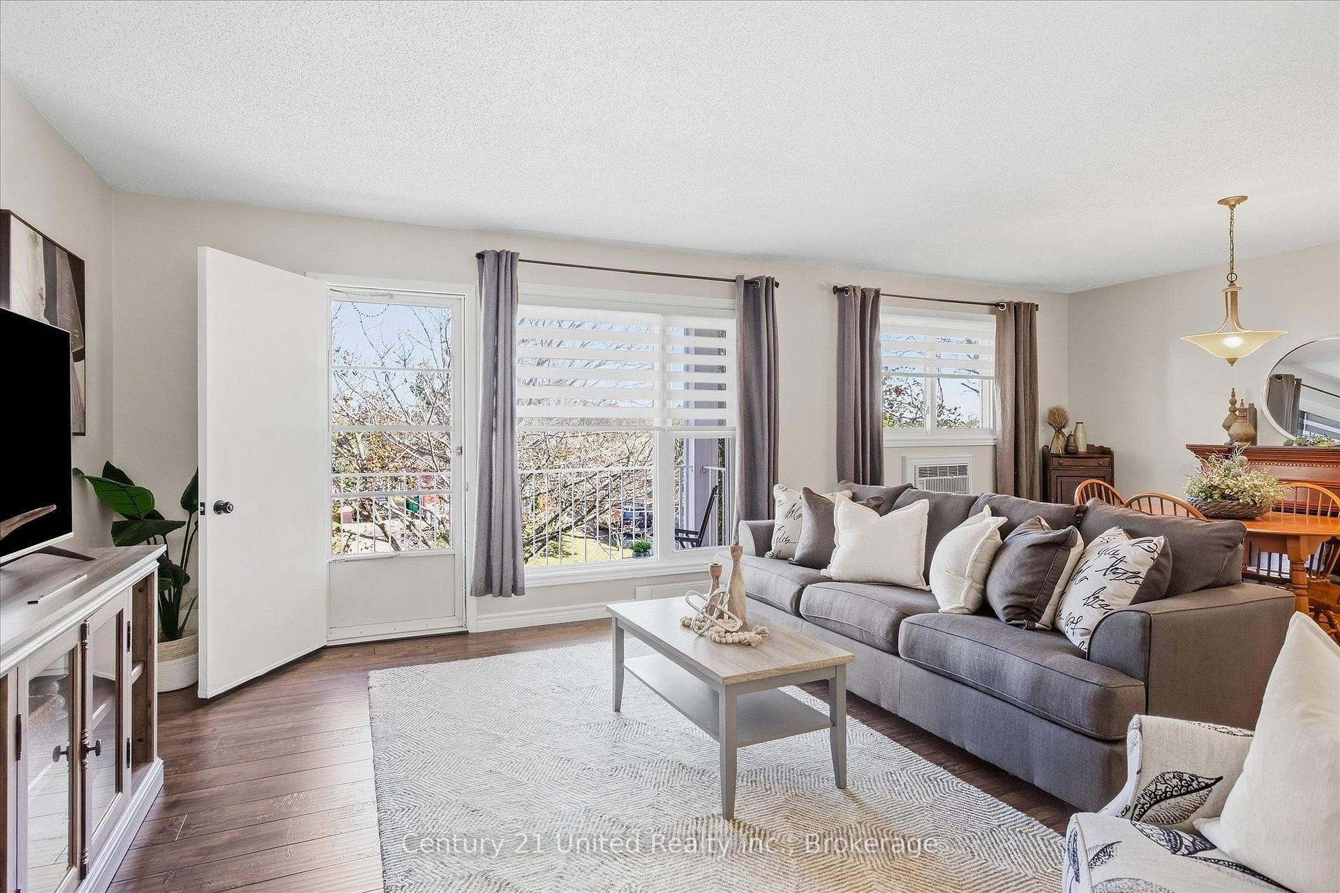 Photo 12 of Unit 202, 2406 Mountland Drive, Peterborough, Monaghan Ward 2 — HOMEH