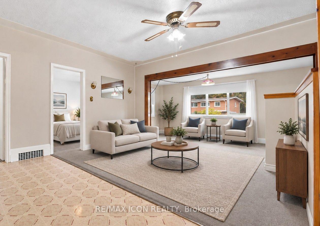 Photo 4 of 423 Lawrence Avenue, Kitchener, Victoria Hills — HOMEH
