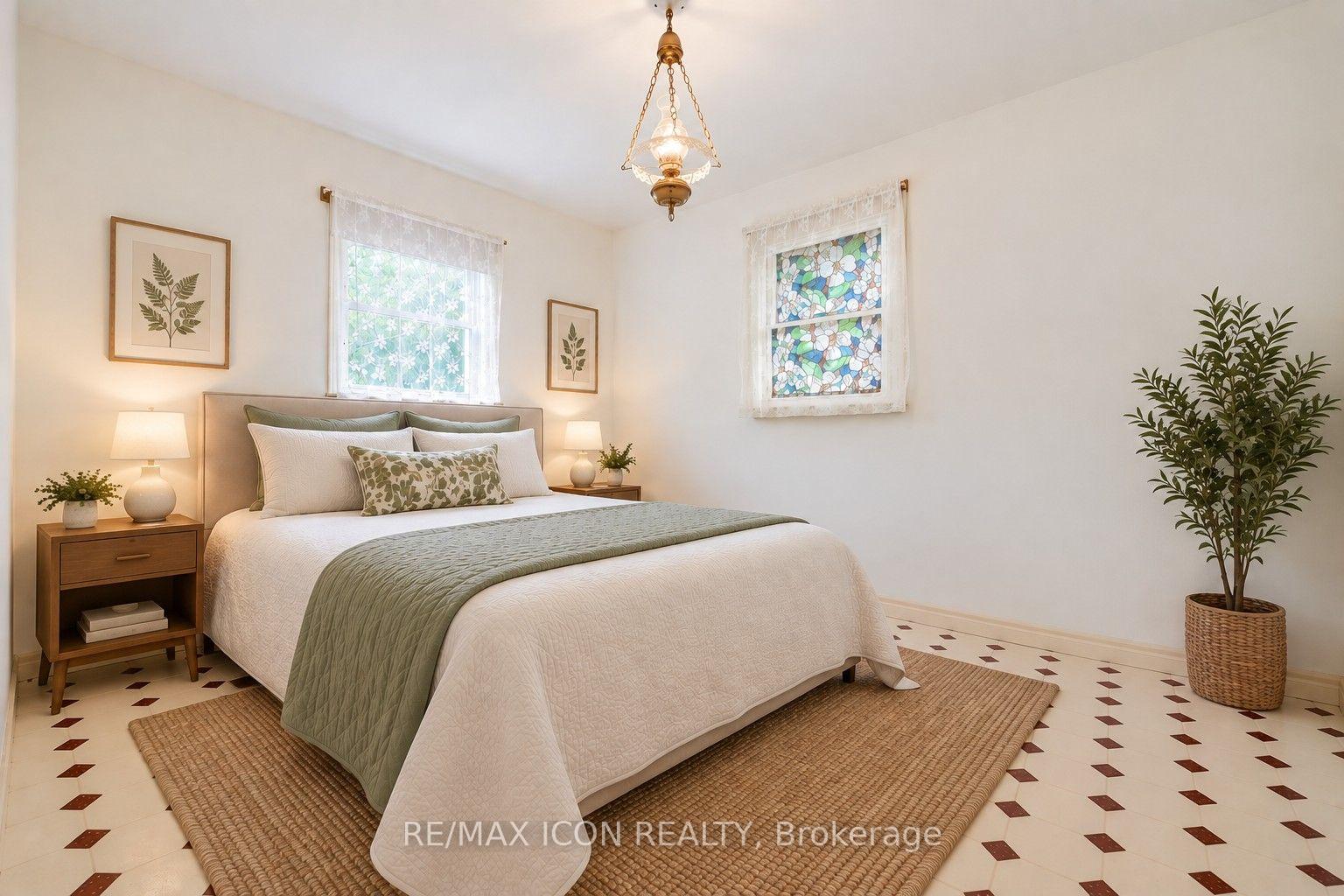 Photo 13 of 423 Lawrence Avenue, Kitchener, Victoria Hills — HOMEH