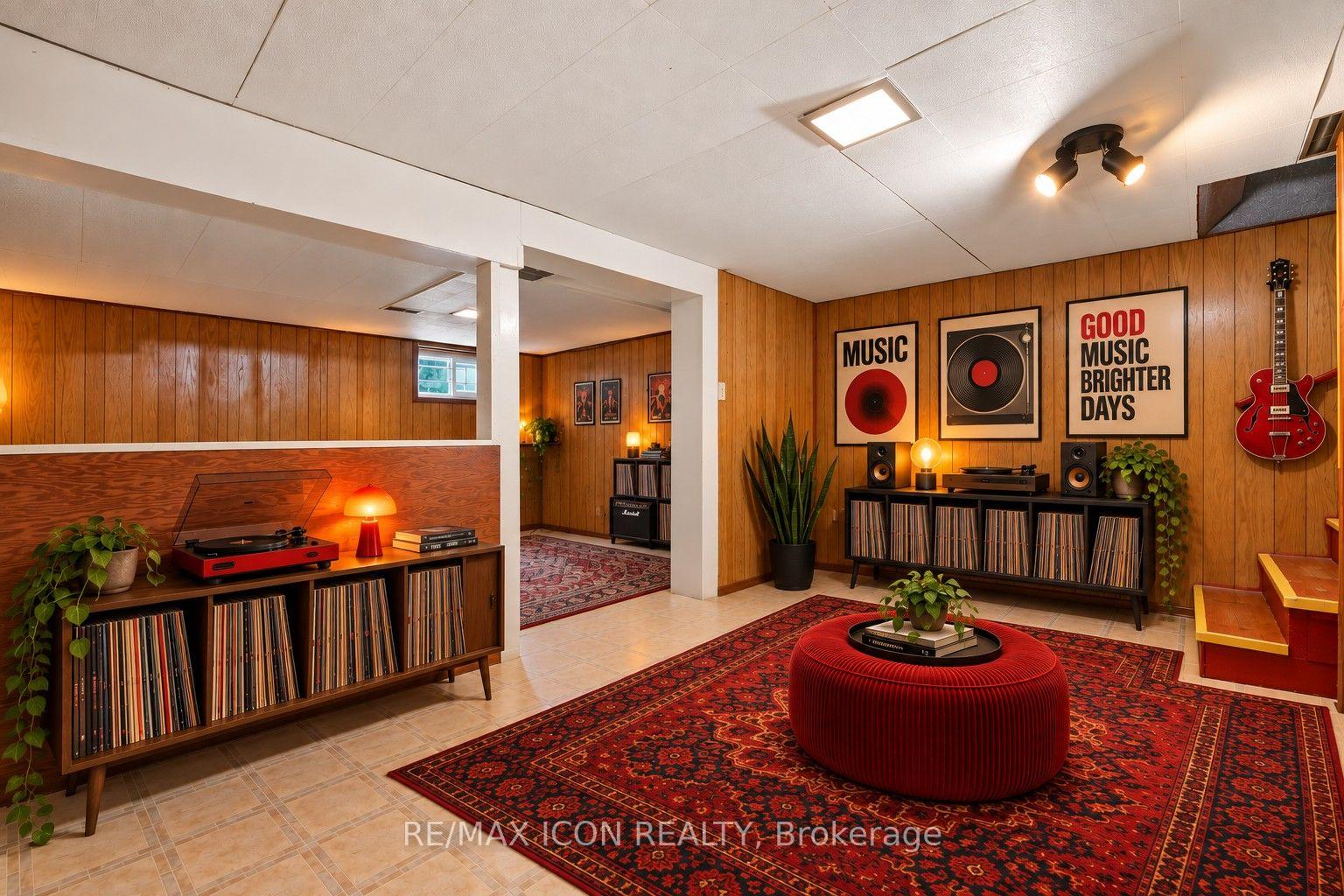 Photo 23 of 423 Lawrence Avenue, Kitchener, Victoria Hills — HOMEH