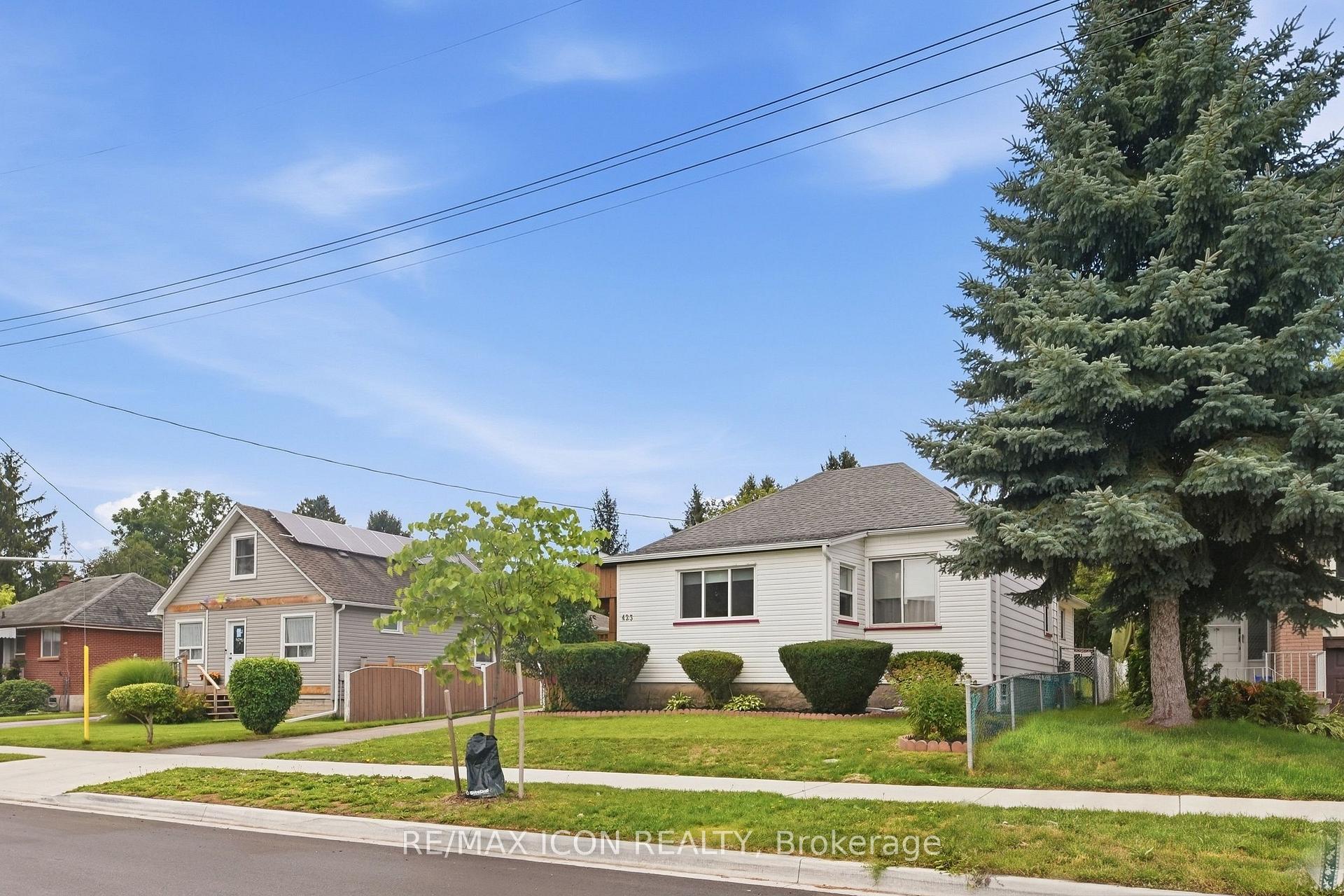 Photo 32 of 423 Lawrence Avenue, Kitchener, Victoria Hills — HOMEH