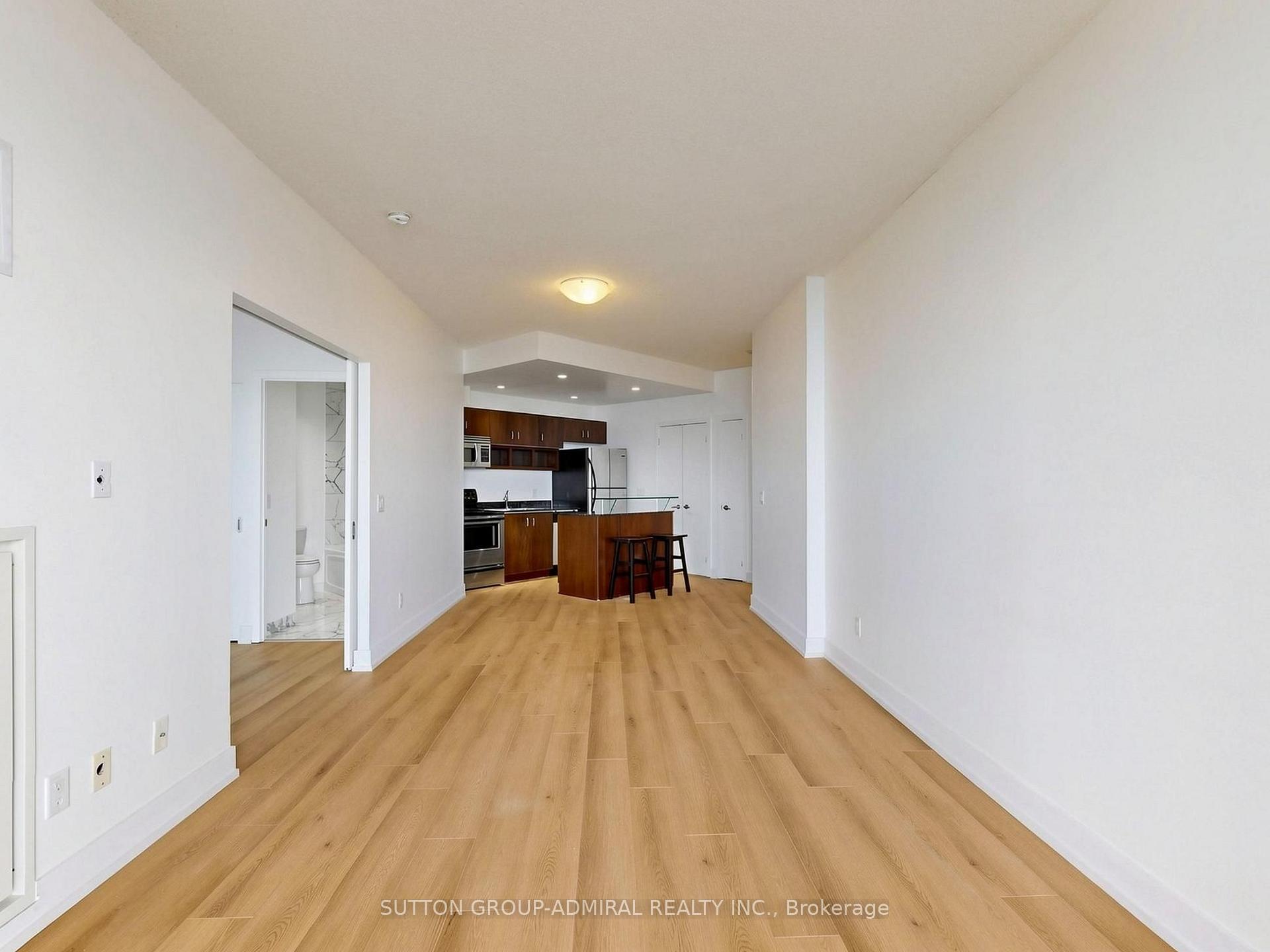 Photo 4 of Unit 1410, 218 Queens Quay W, Toronto, Waterfront Communities — HOMEH