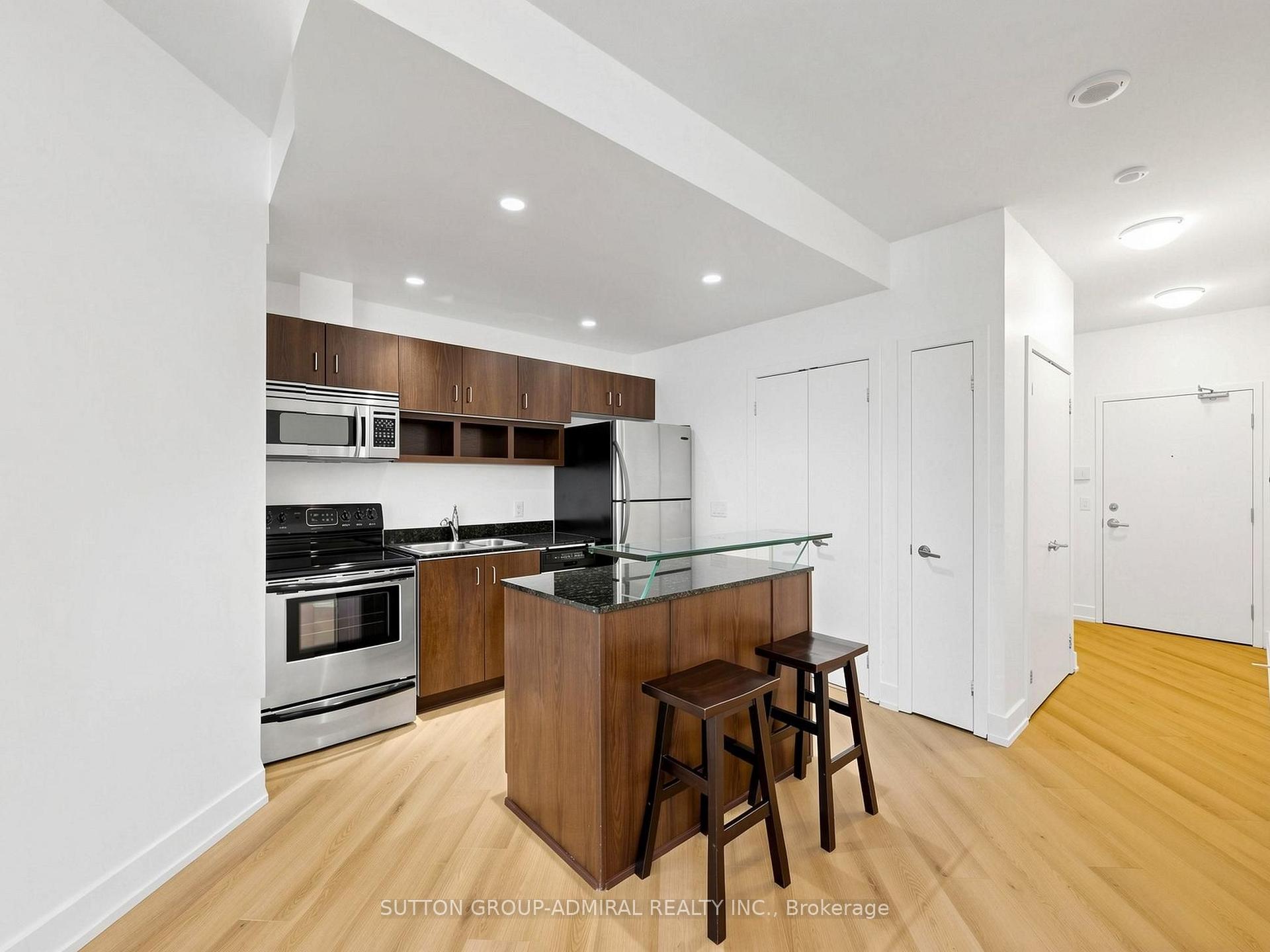 Photo 5 of Unit 1410, 218 Queens Quay W, Toronto, Waterfront Communities — HOMEH