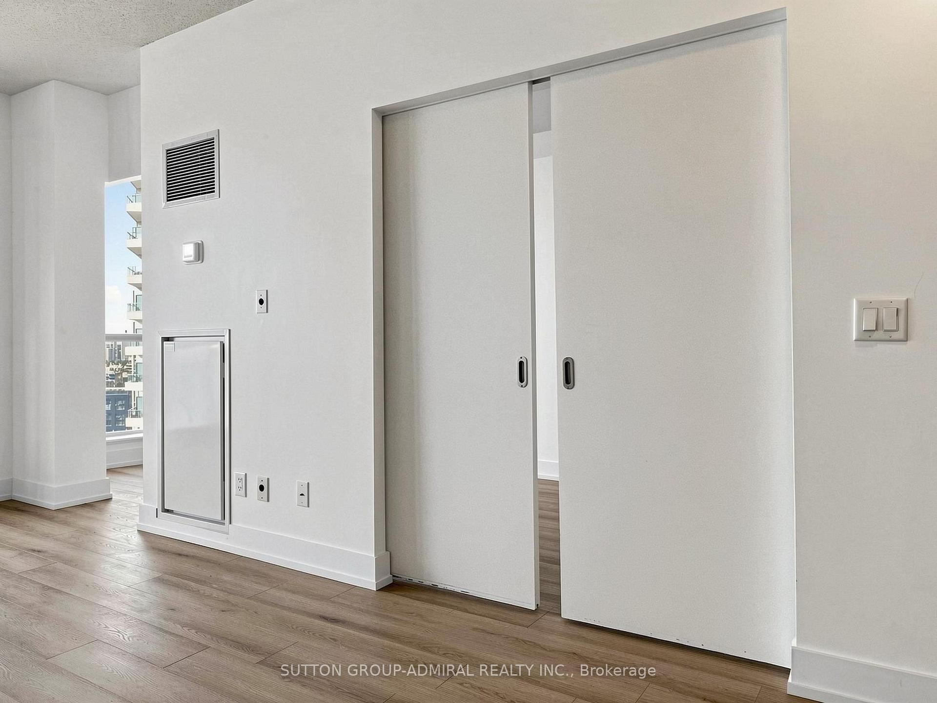 Photo 8 of Unit 1410, 218 Queens Quay W, Toronto, Waterfront Communities — HOMEH