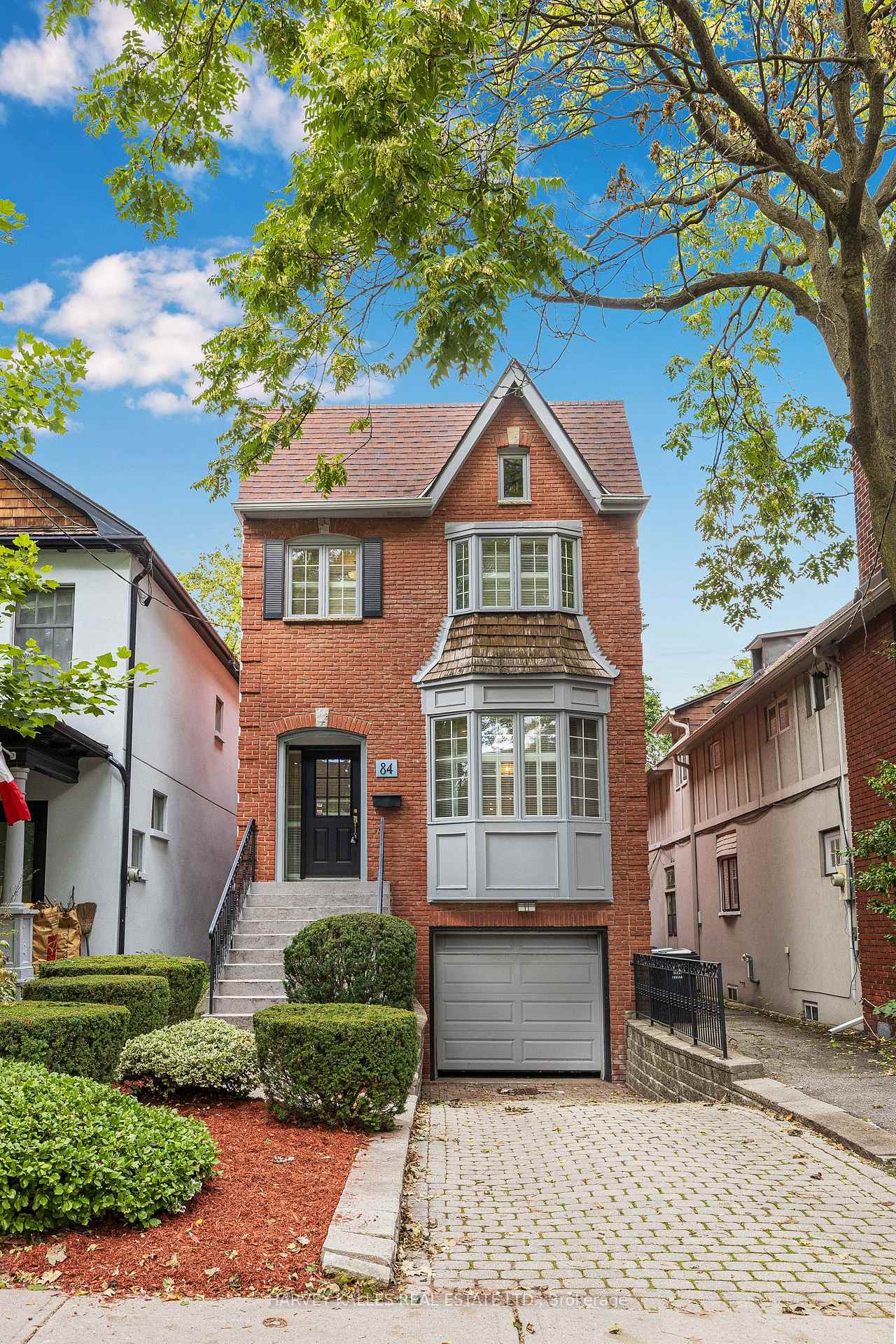 Photo 2 of 84 Walmsley Boulevard, Toronto, Yonge-St. Clair — HOMEH