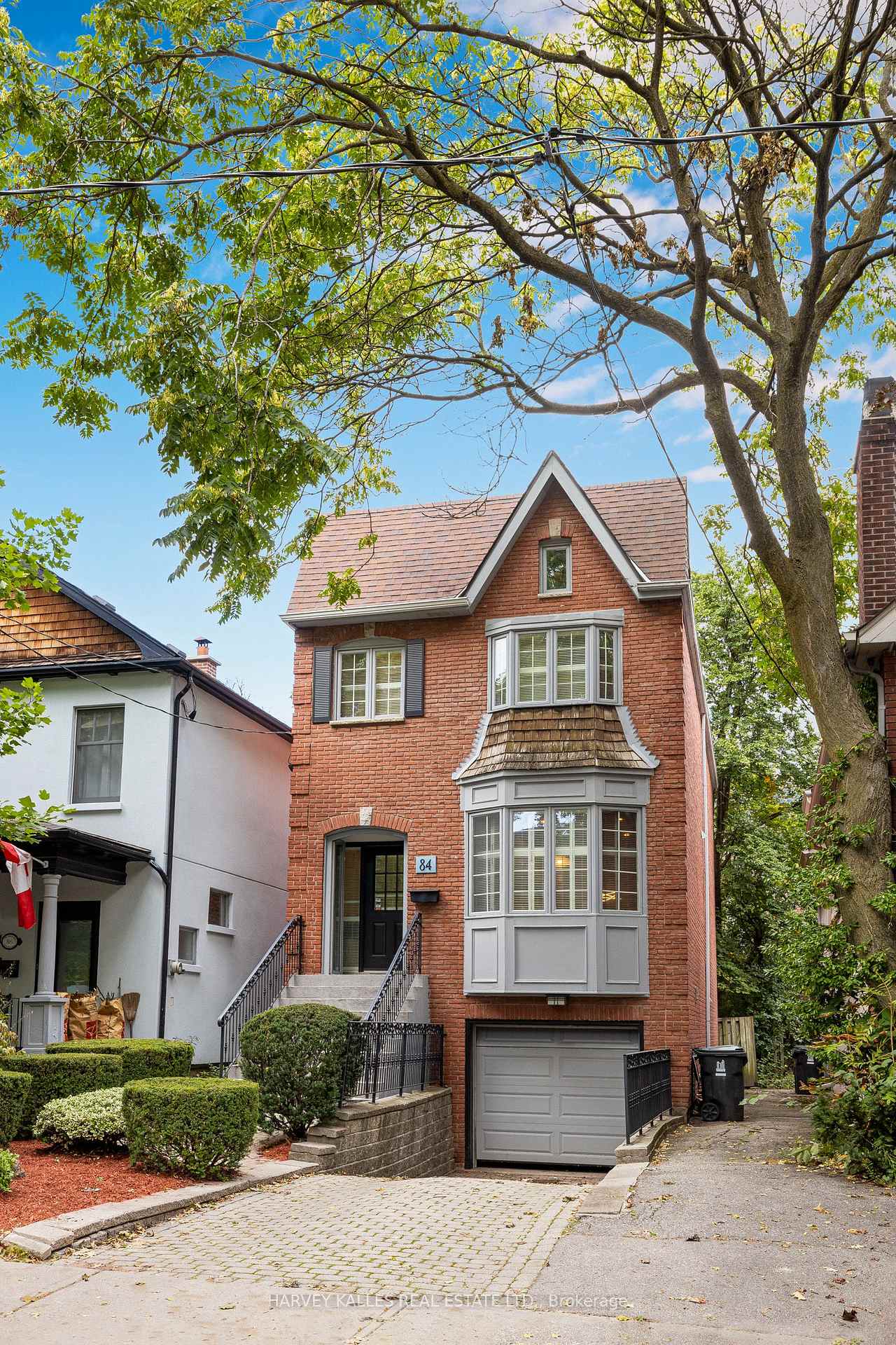 Photo 3 of 84 Walmsley Boulevard, Toronto, Yonge-St. Clair — HOMEH