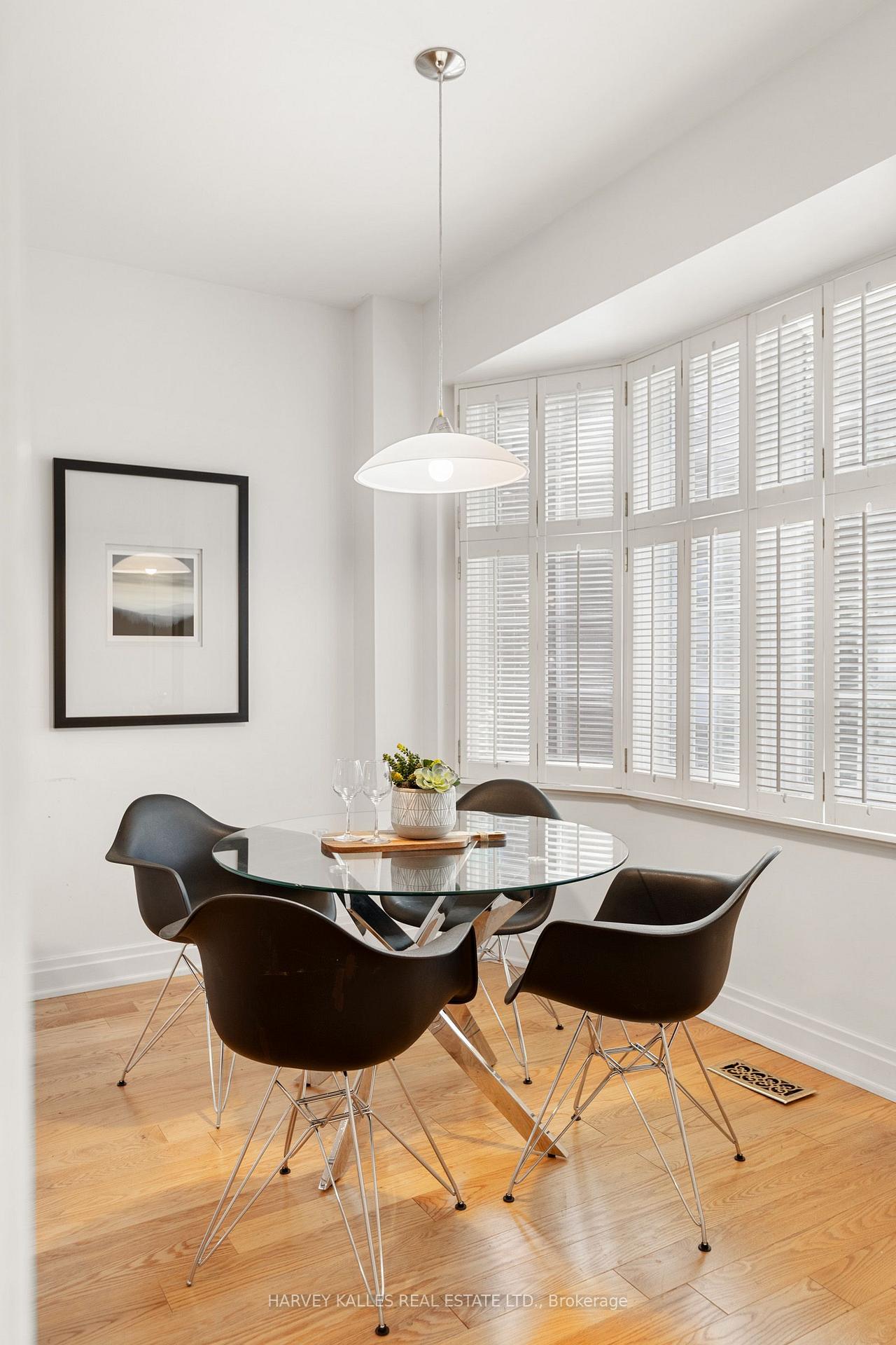 Photo 21 of 84 Walmsley Boulevard, Toronto, Yonge-St. Clair — HOMEH