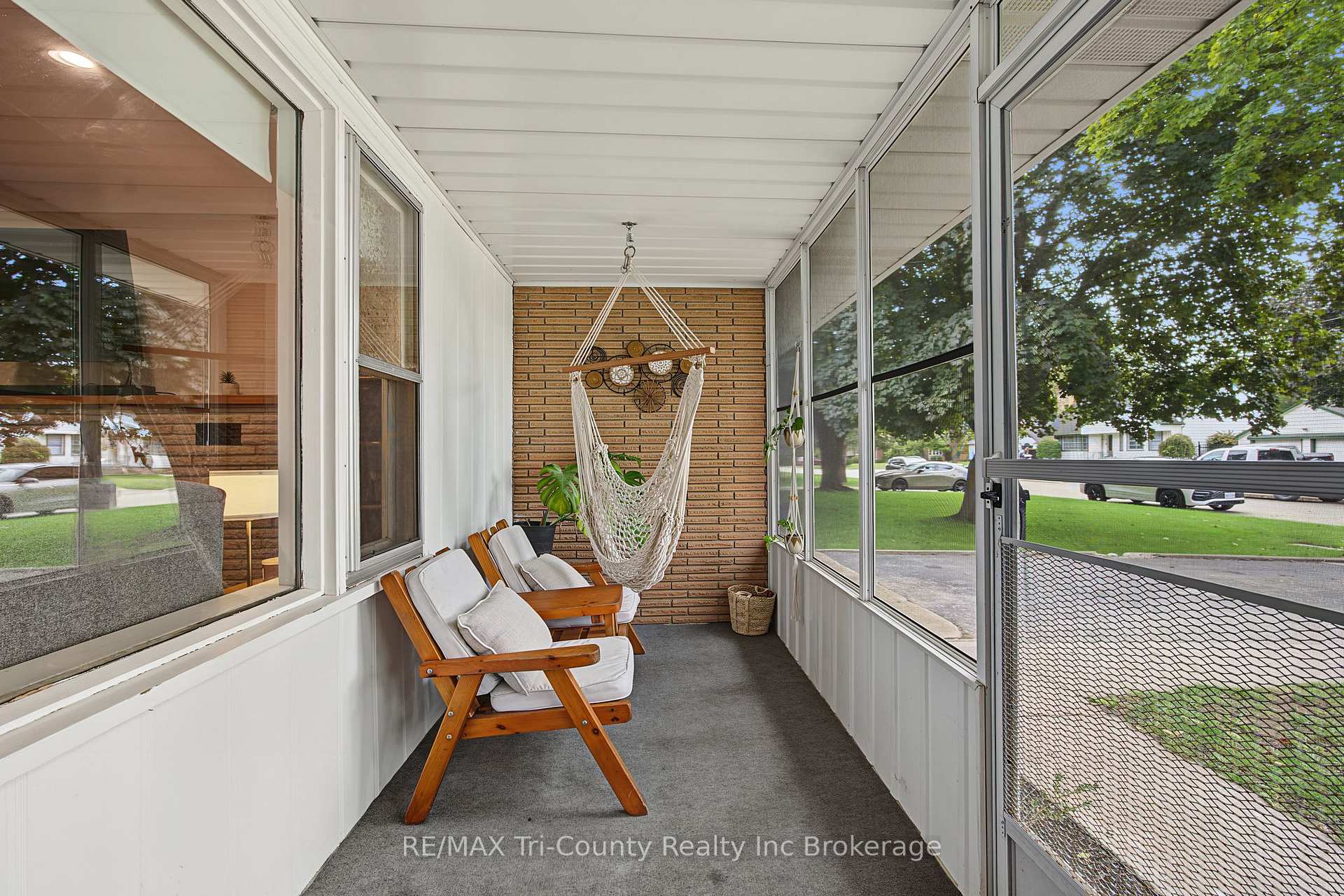 Photo 6 of 9 Parkside Drive, Tillsonburg — HOMEH