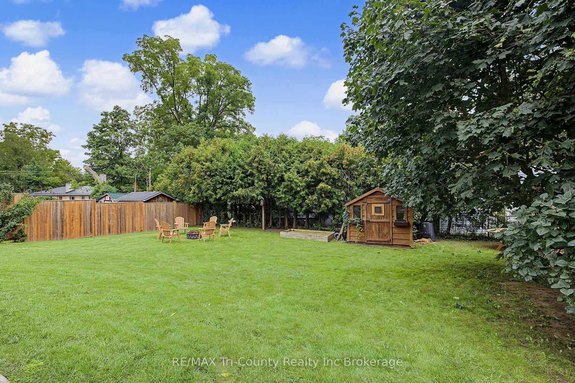Photo 9 of 9 Parkside Drive, Tillsonburg — HOMEH
