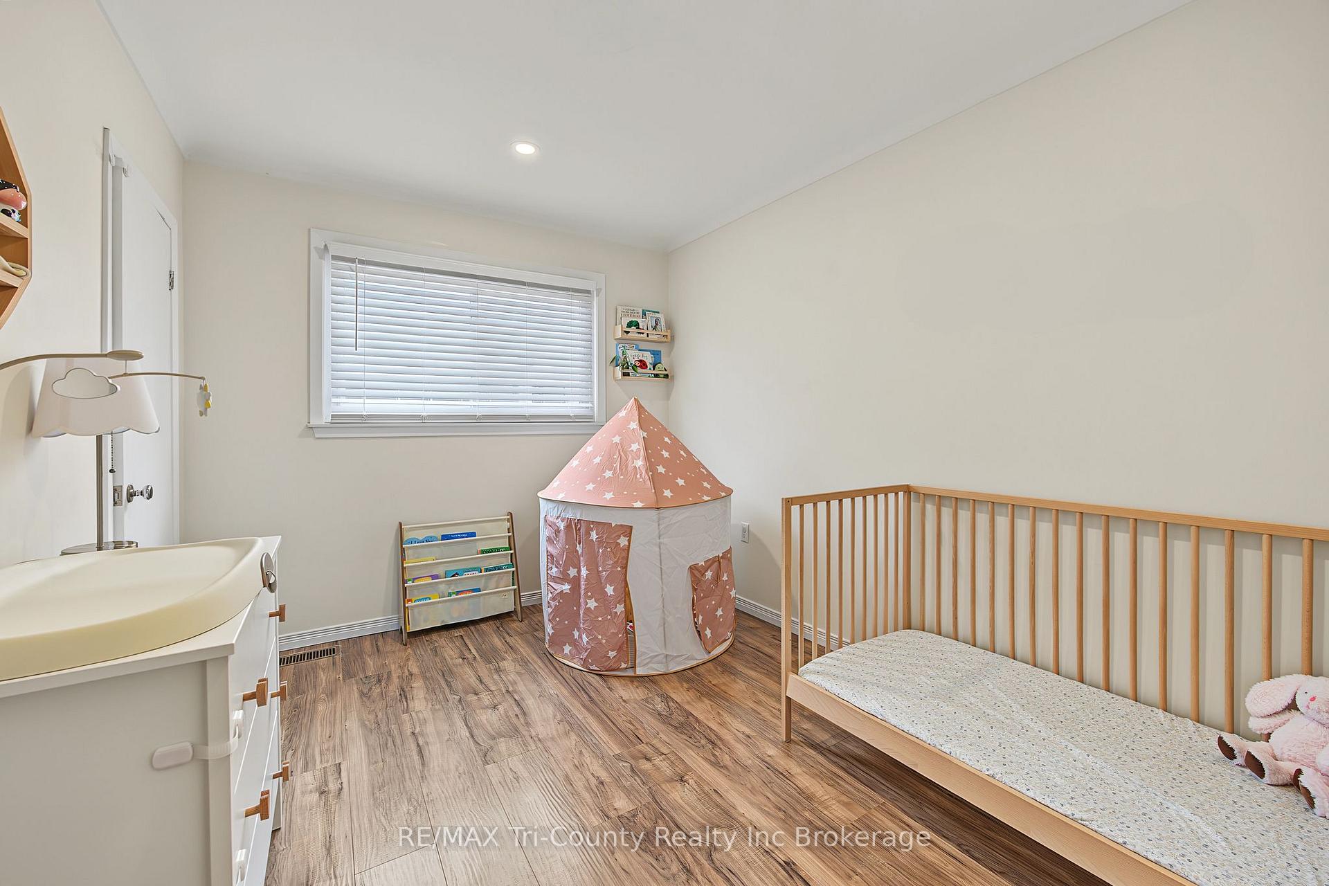 Photo 23 of 9 Parkside Drive, Tillsonburg — HOMEH