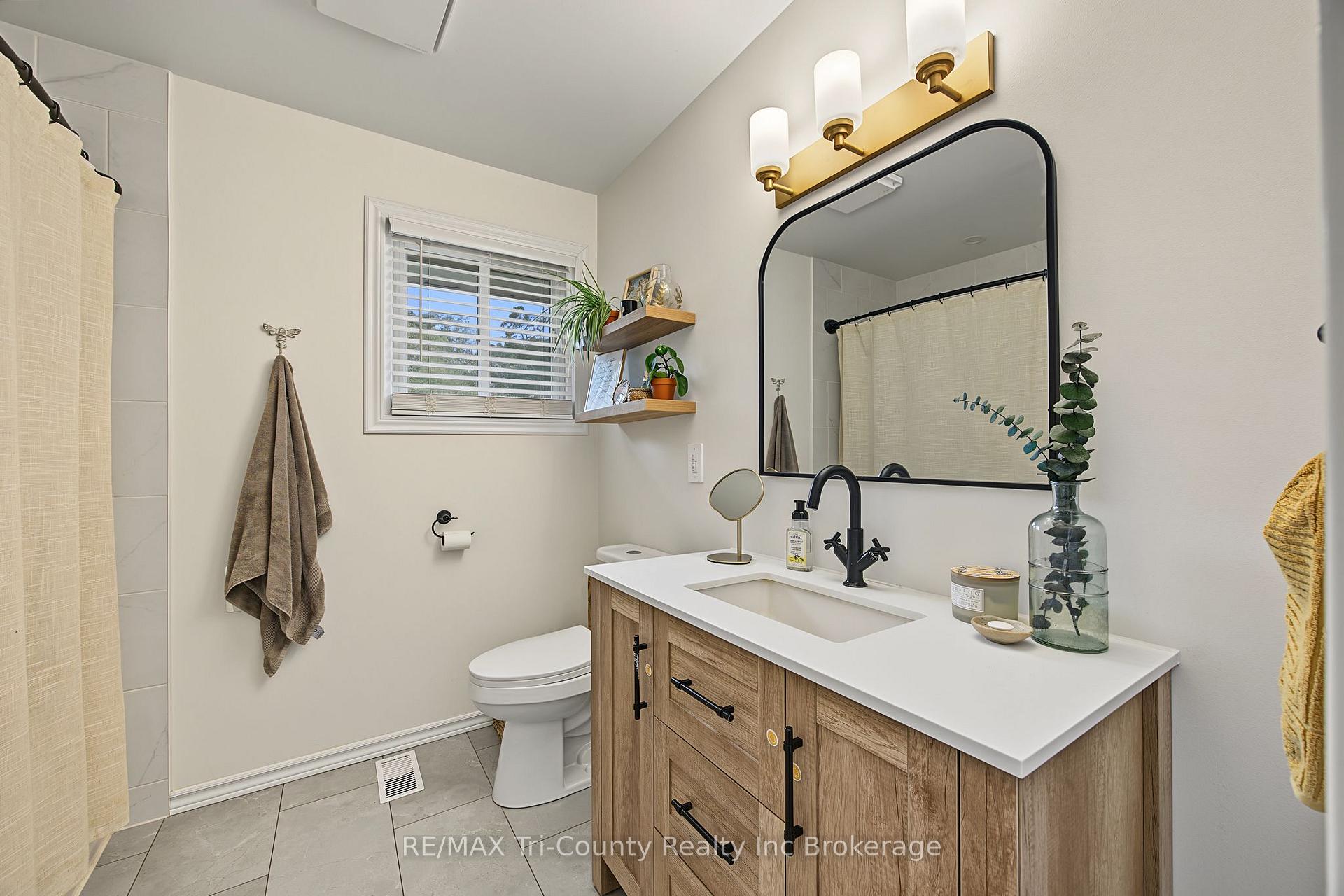 Photo 24 of 9 Parkside Drive, Tillsonburg — HOMEH