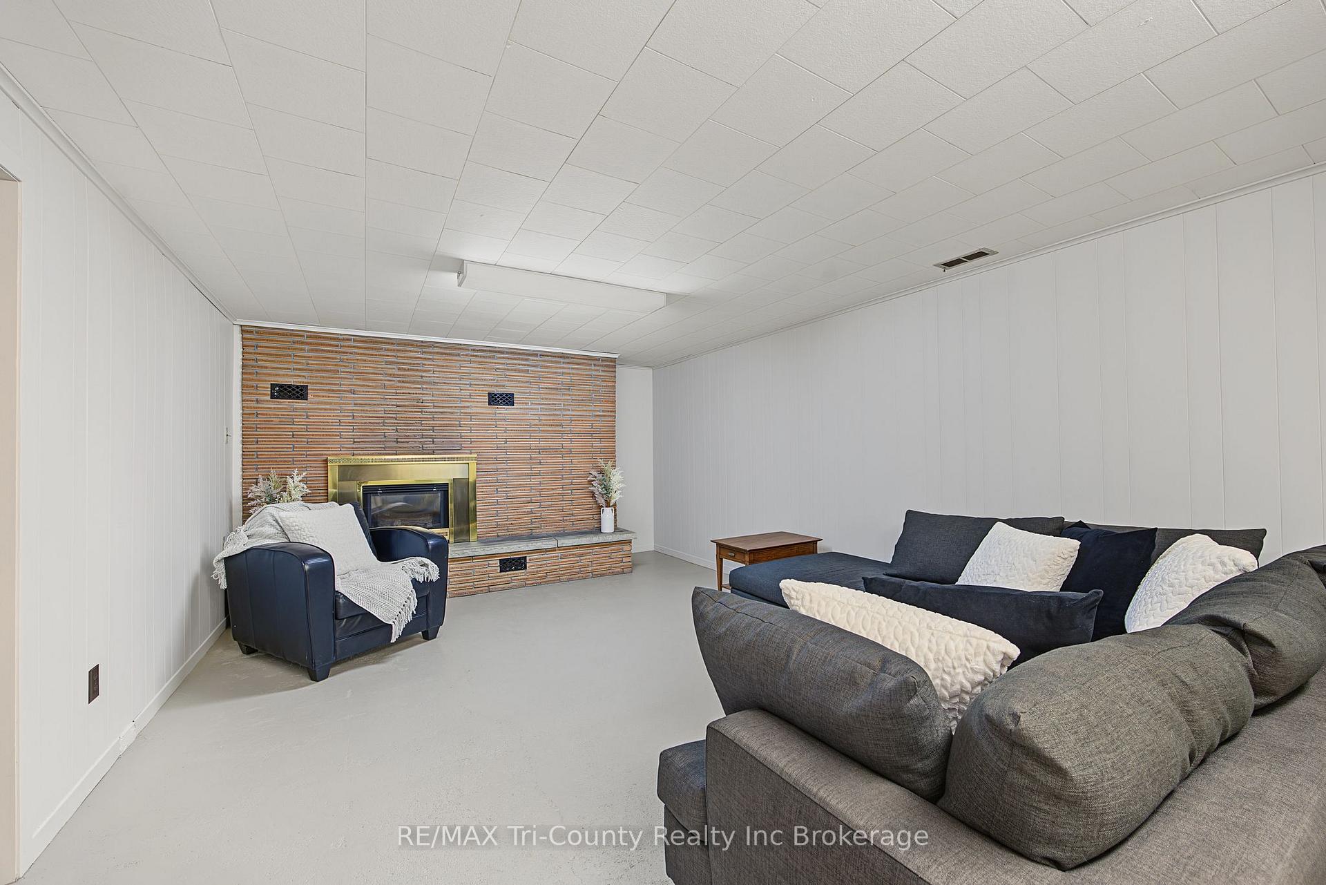 Photo 26 of 9 Parkside Drive, Tillsonburg — HOMEH